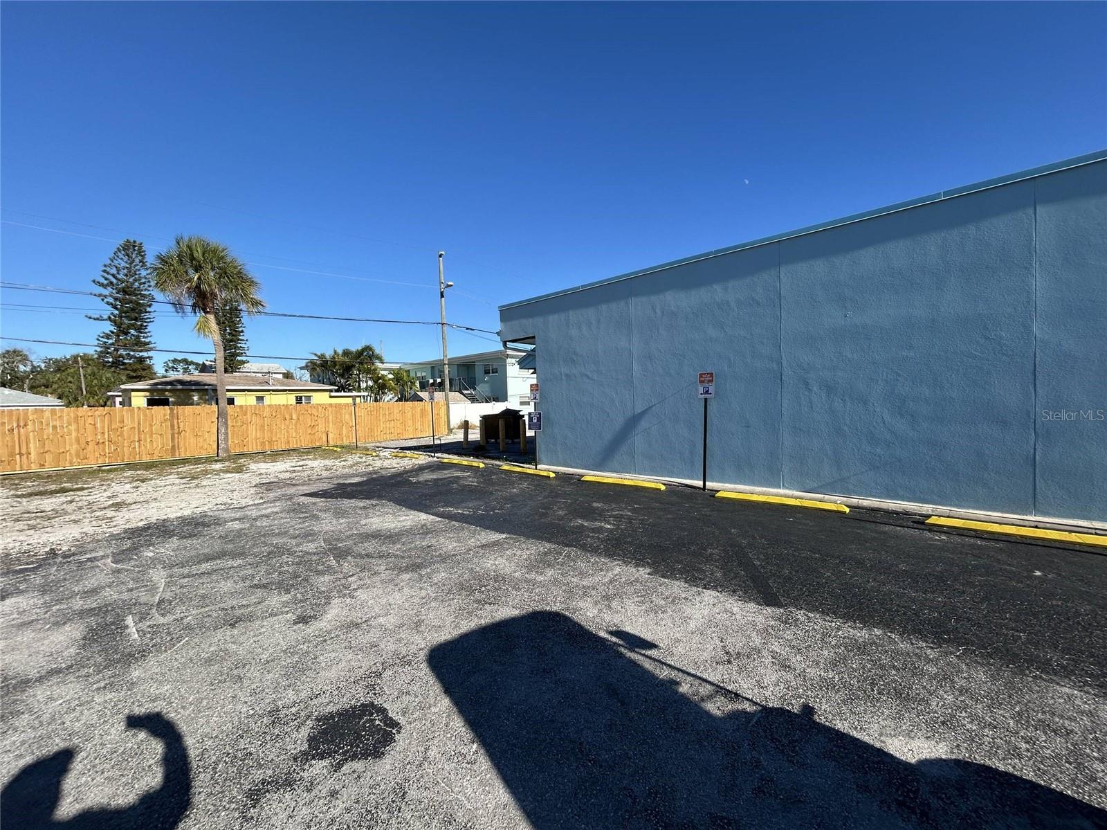 14225 GULF BLVD — photo 3