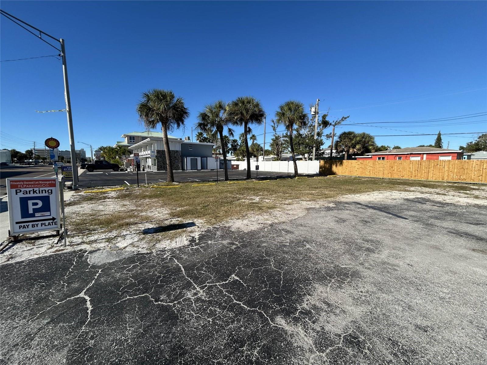 14225 GULF BLVD — photo 2