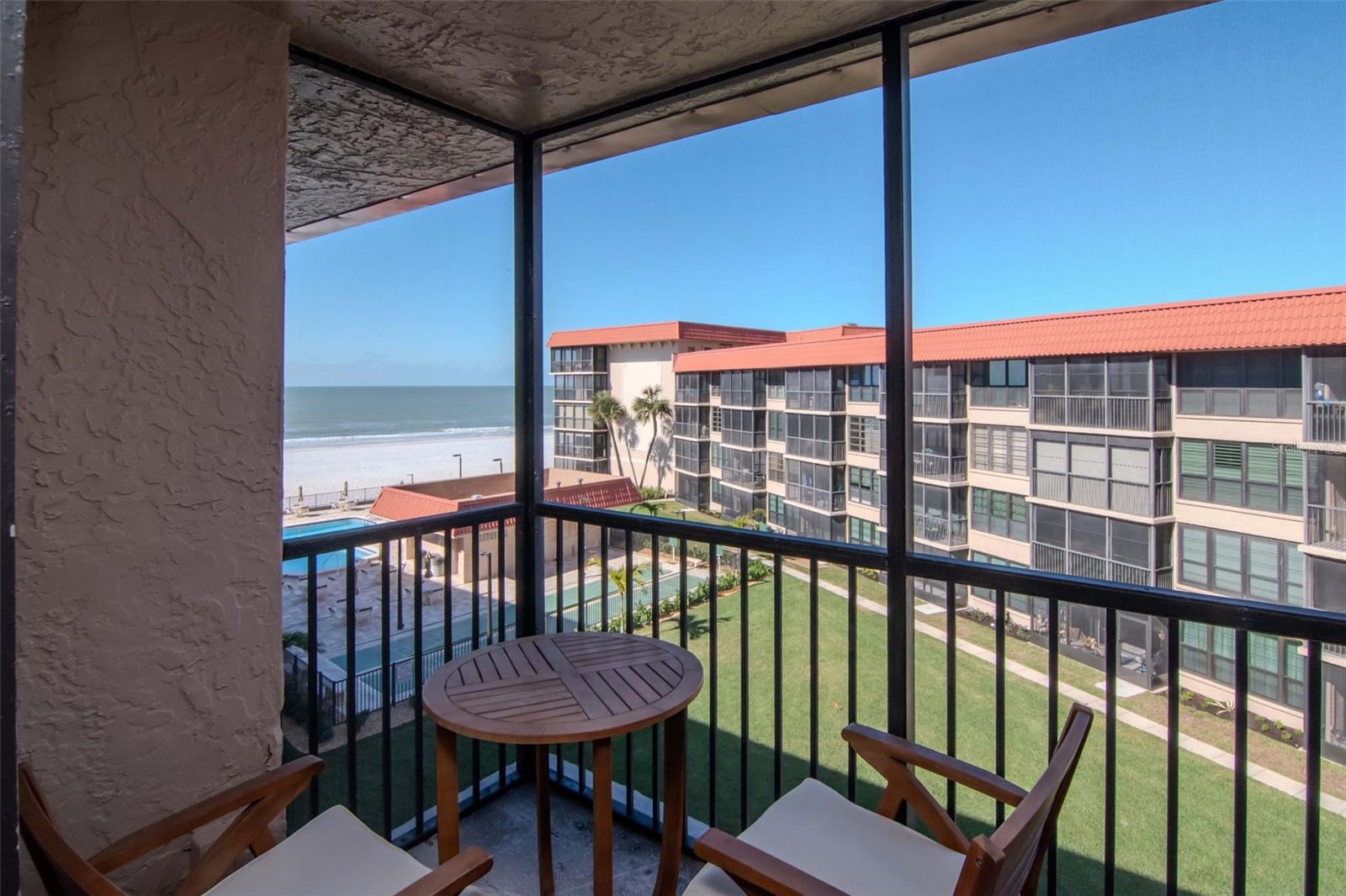 17580 GULF BLVD #403 — photo 2