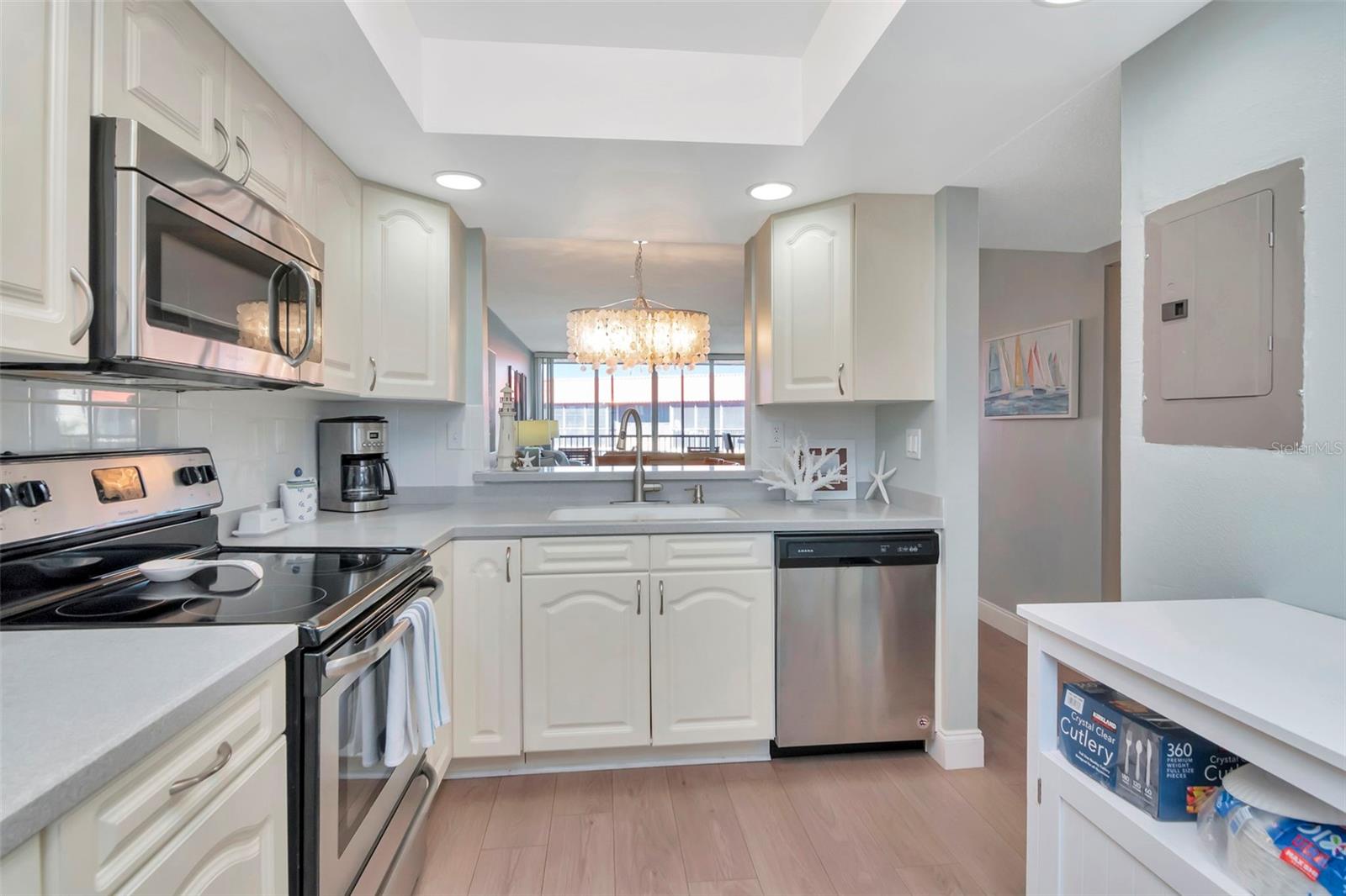 17580 GULF BLVD #403 — photo 7