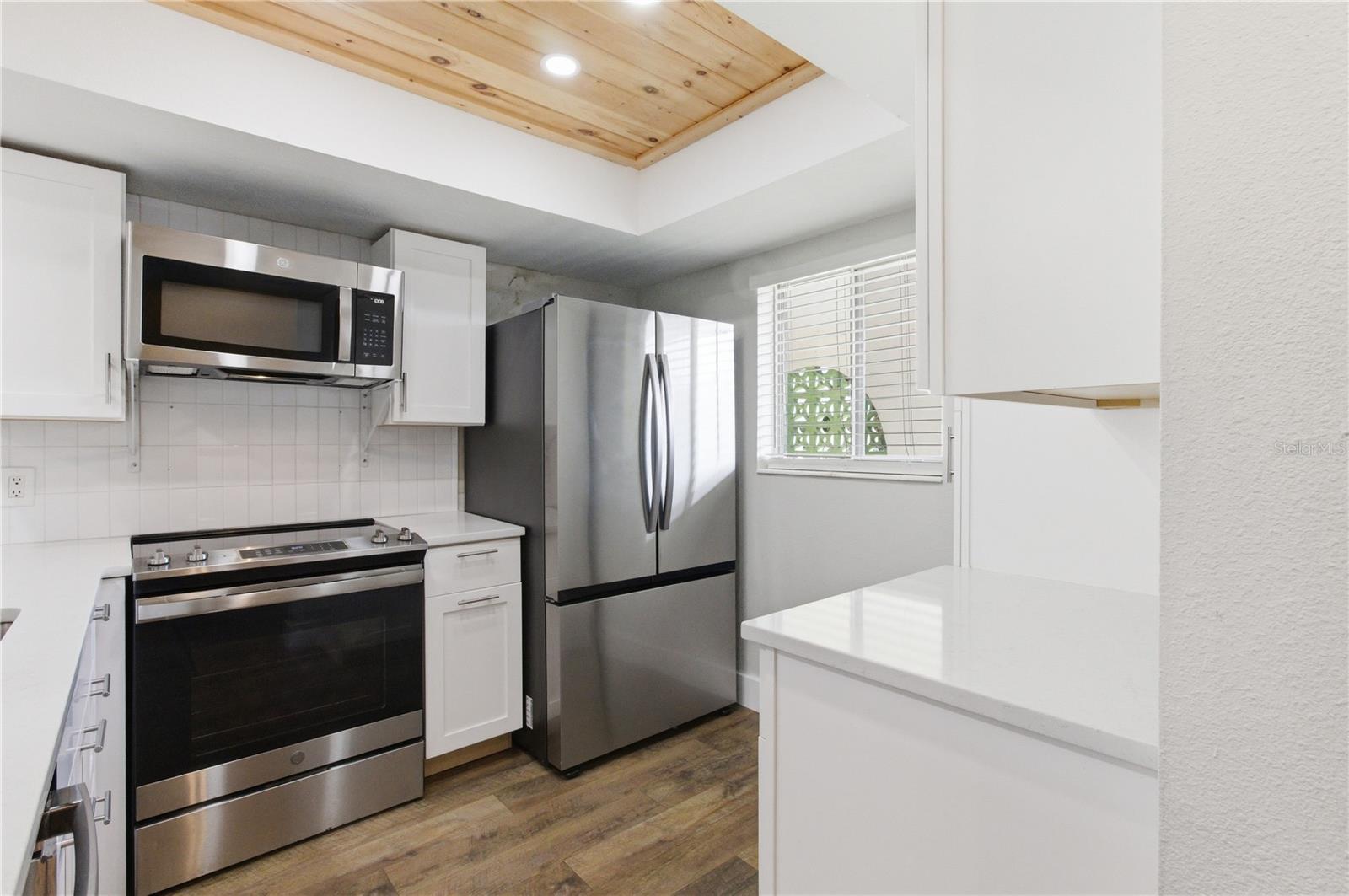 3500 BENEVA RD #307 — photo 6