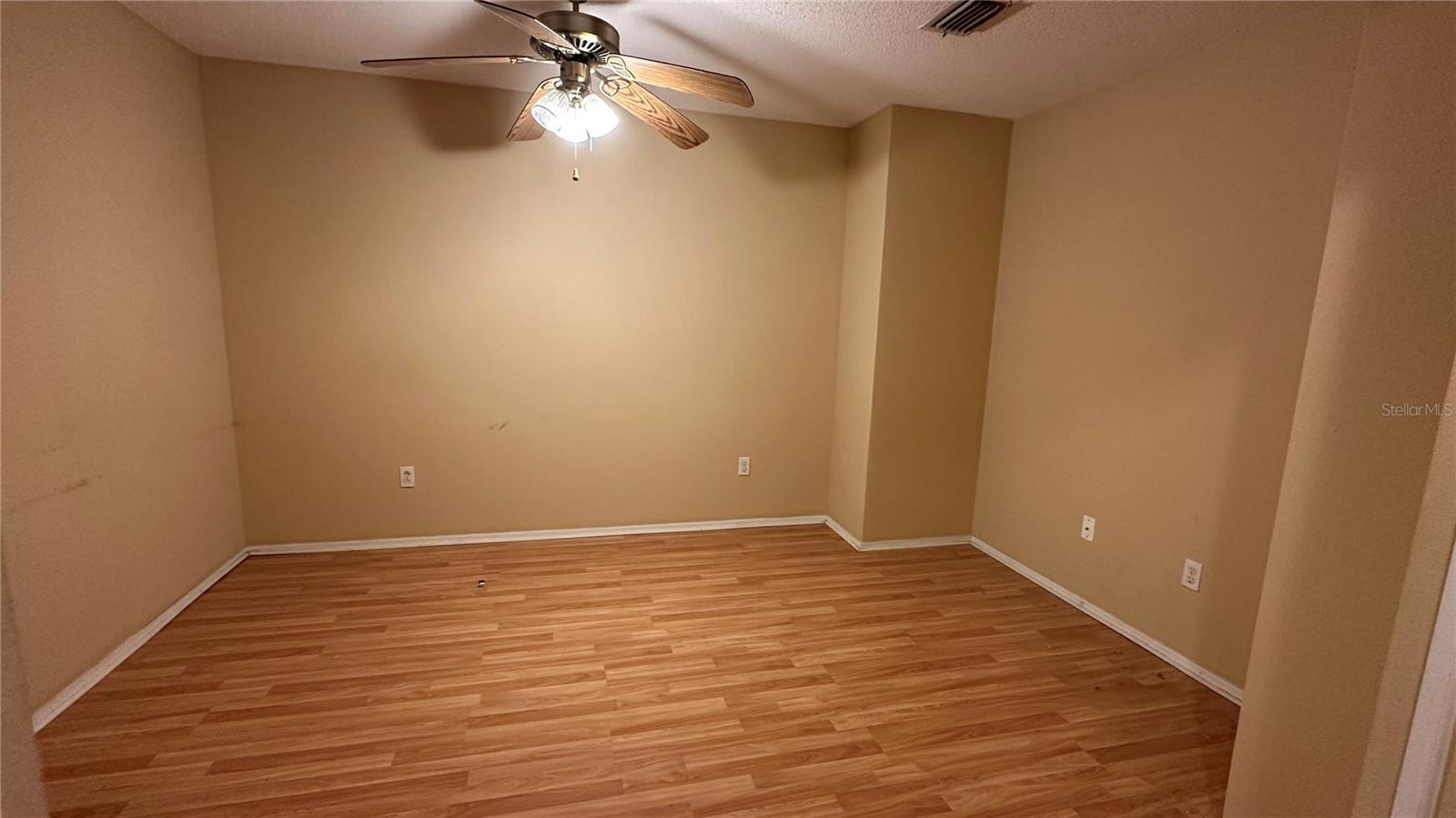 2030 FLUORSHIRE DR — photo 8