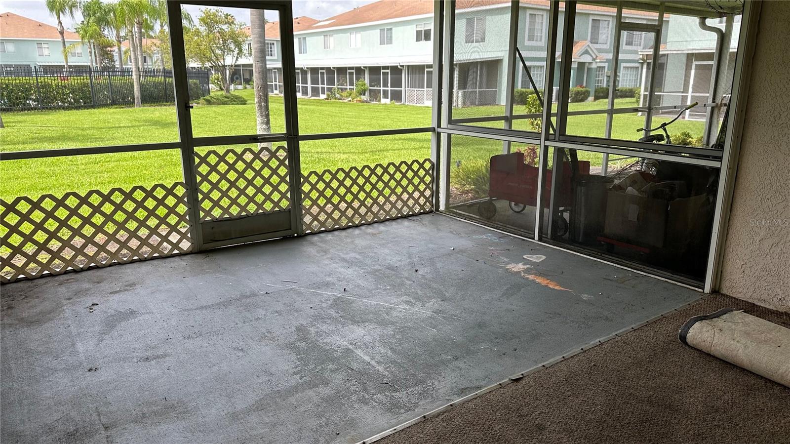 2030 FLUORSHIRE DR — photo 13