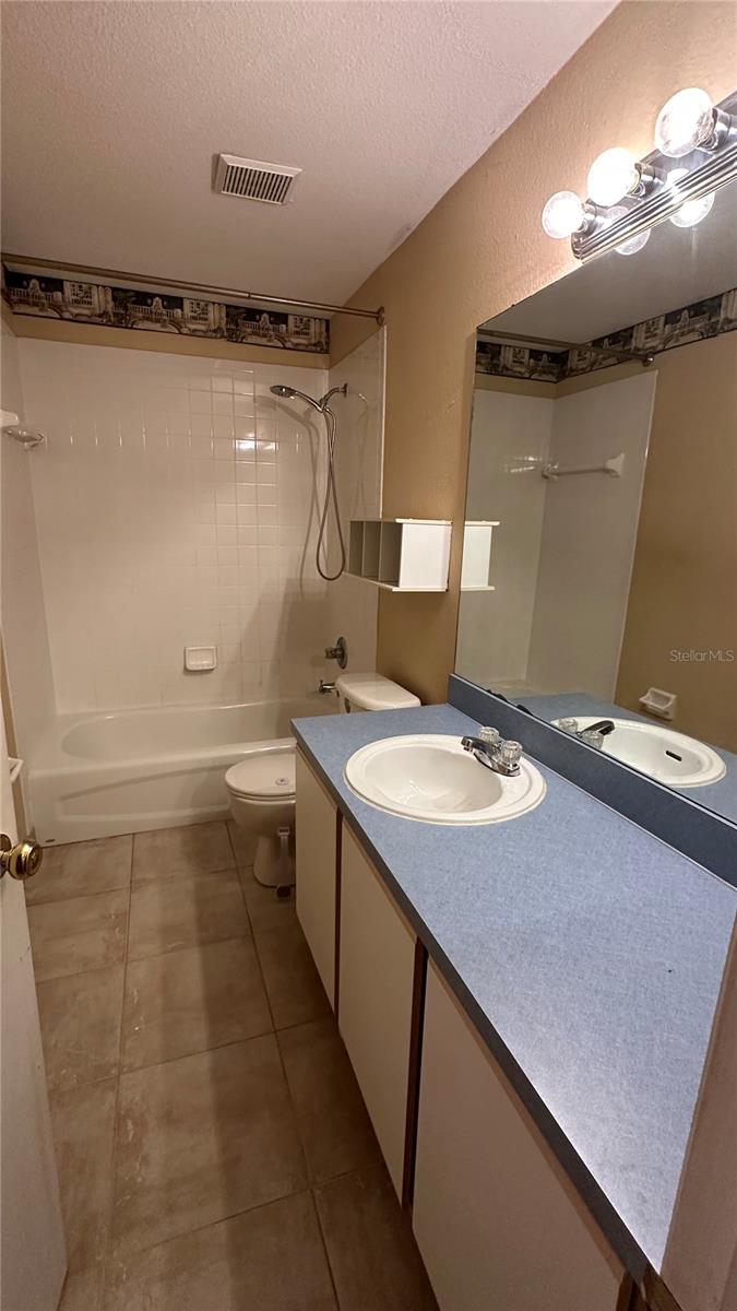 2030 FLUORSHIRE DR — photo 10