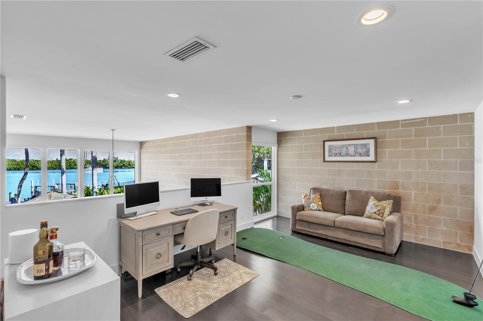701 TYLER DR — photo 24