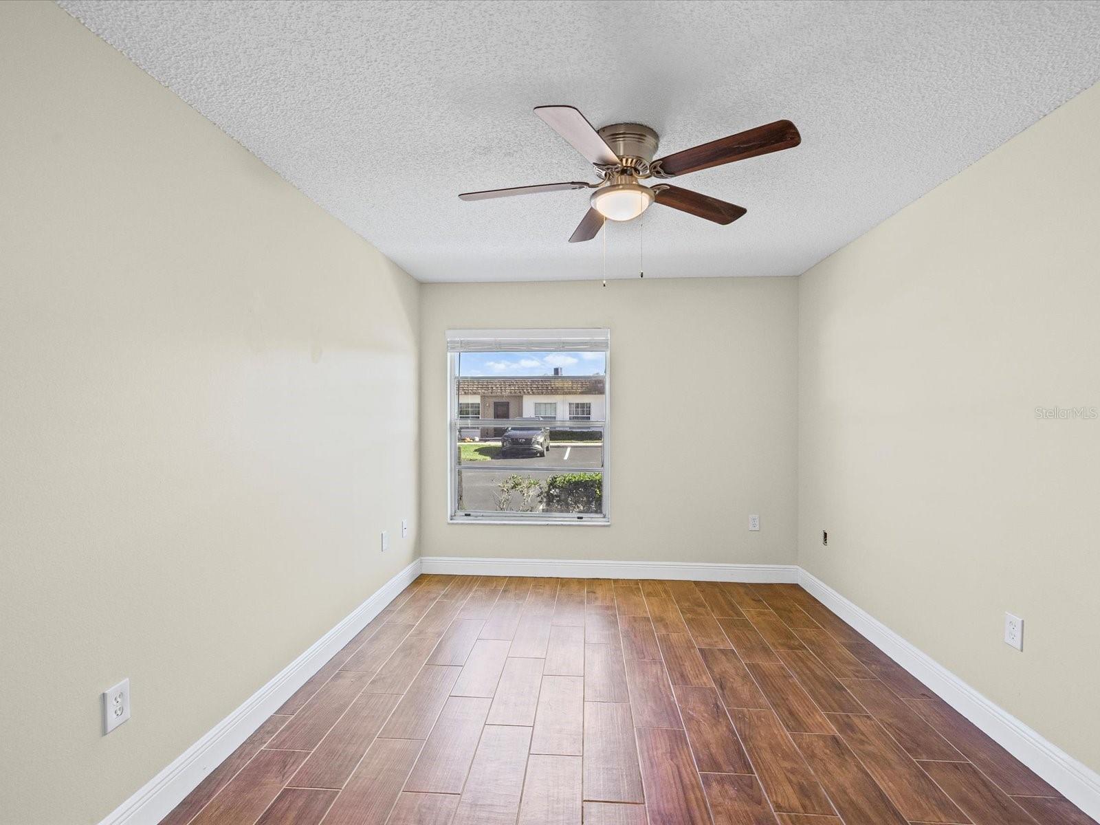 6037 CHESHAM DR #7 — photo 22