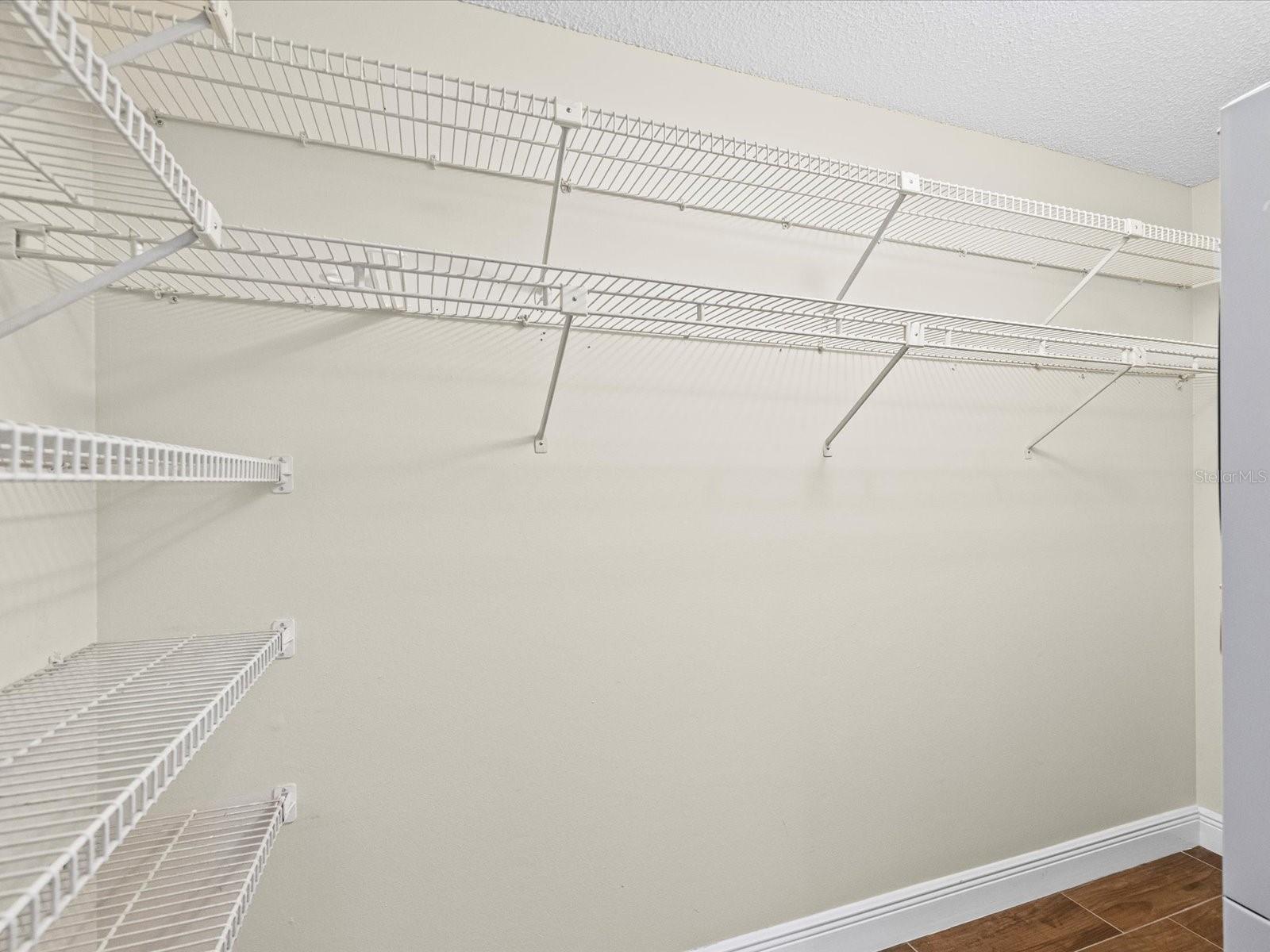 6037 CHESHAM DR #7 — photo 24