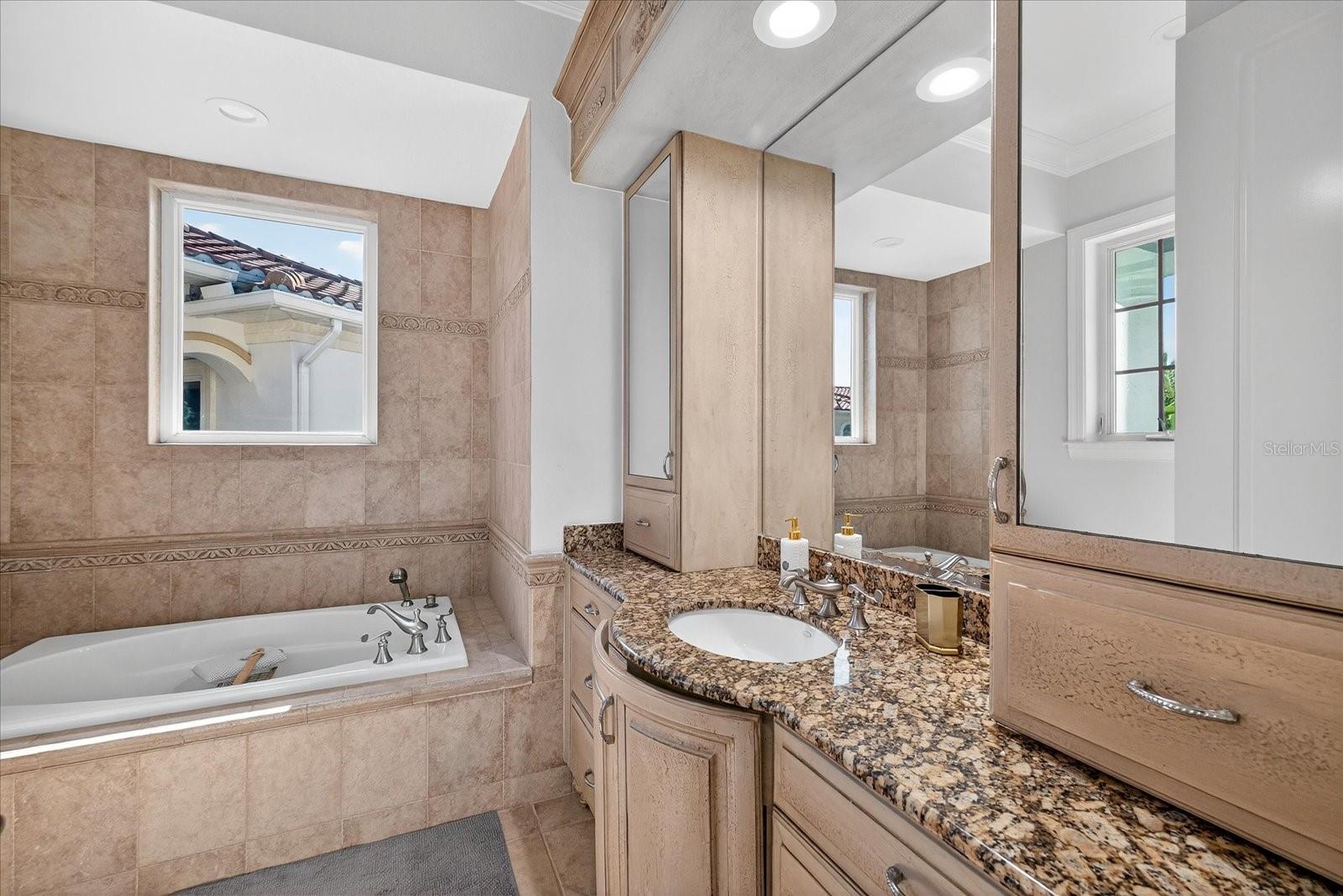 4102 CAUSEWAY VISTA DR — photo 74