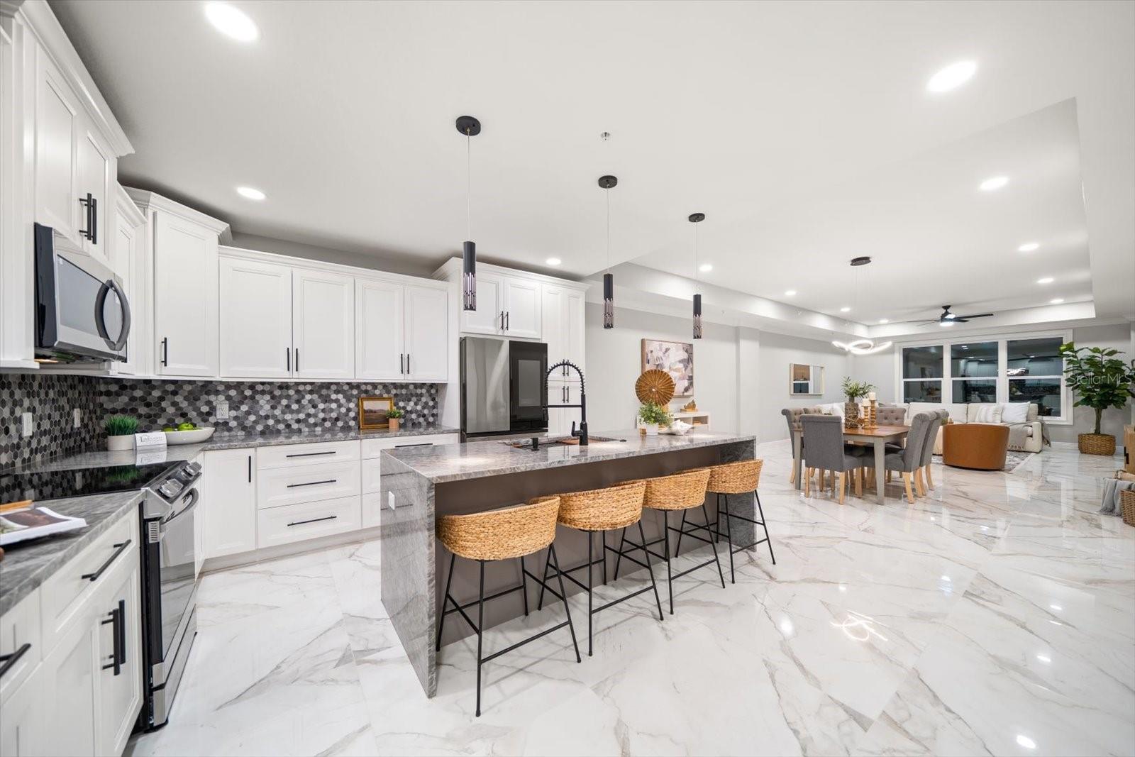 211 DOLPHIN PT #202 — photo 4