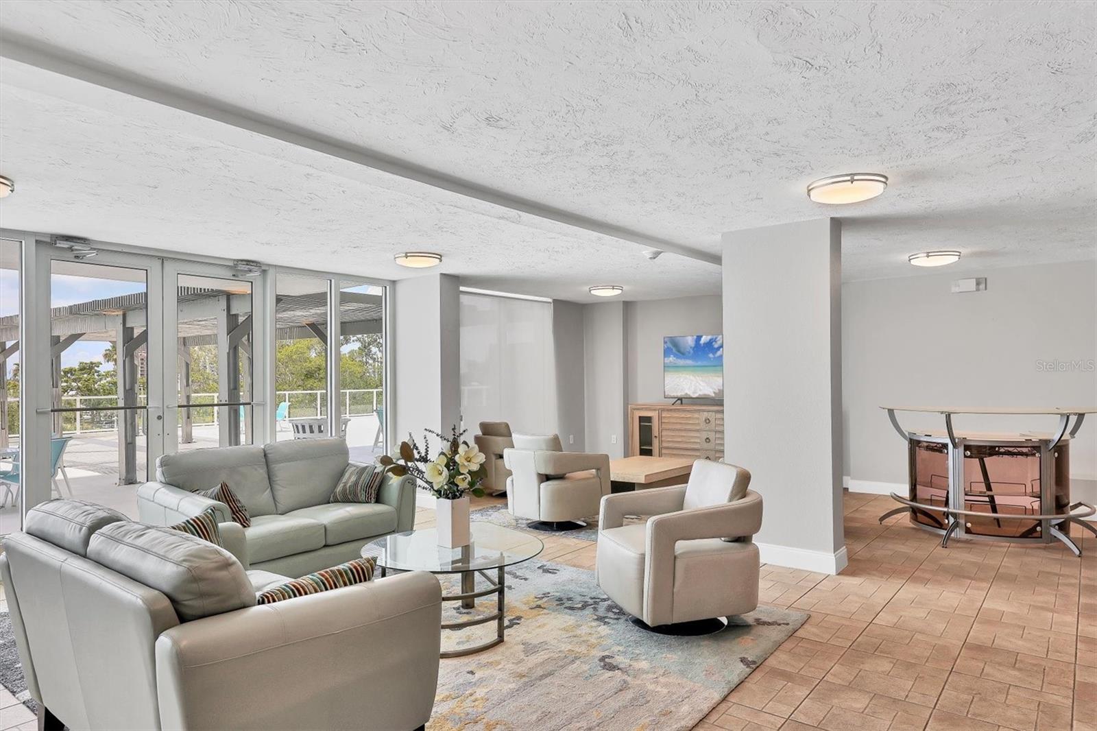 101 S GULFSTREAM AVE #15E — photo 37