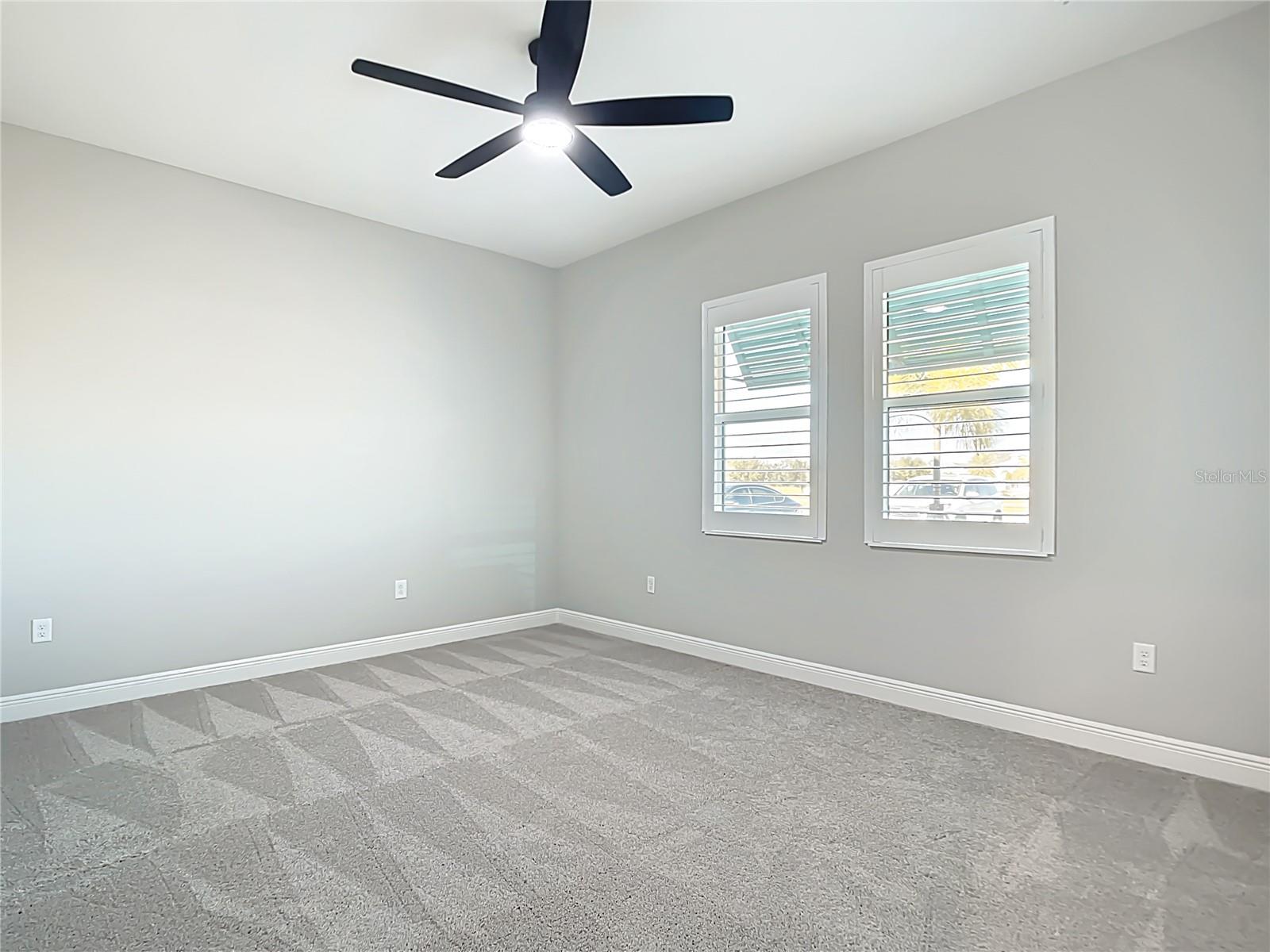 3586 RECURVE CIR — photo 36