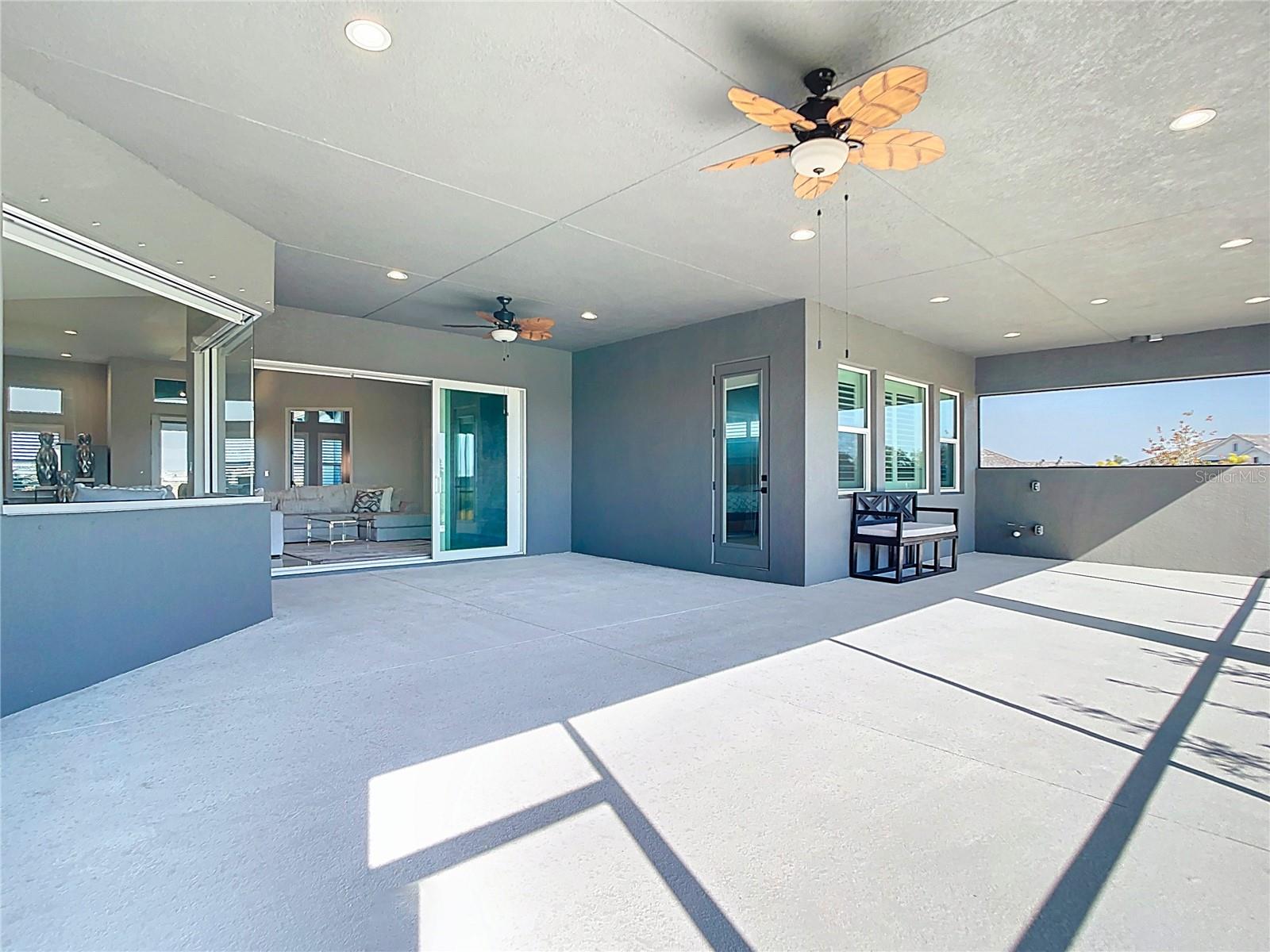 3586 RECURVE CIR — photo 49