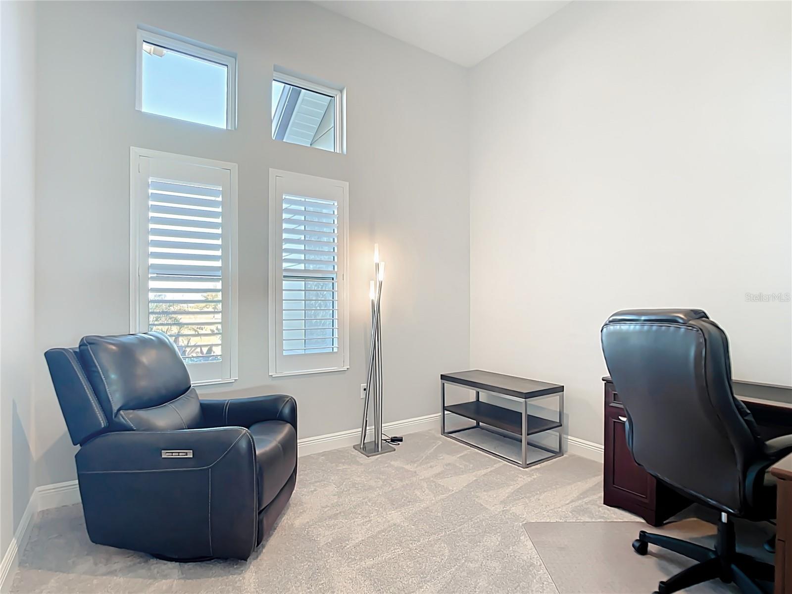3586 RECURVE CIR — photo 35