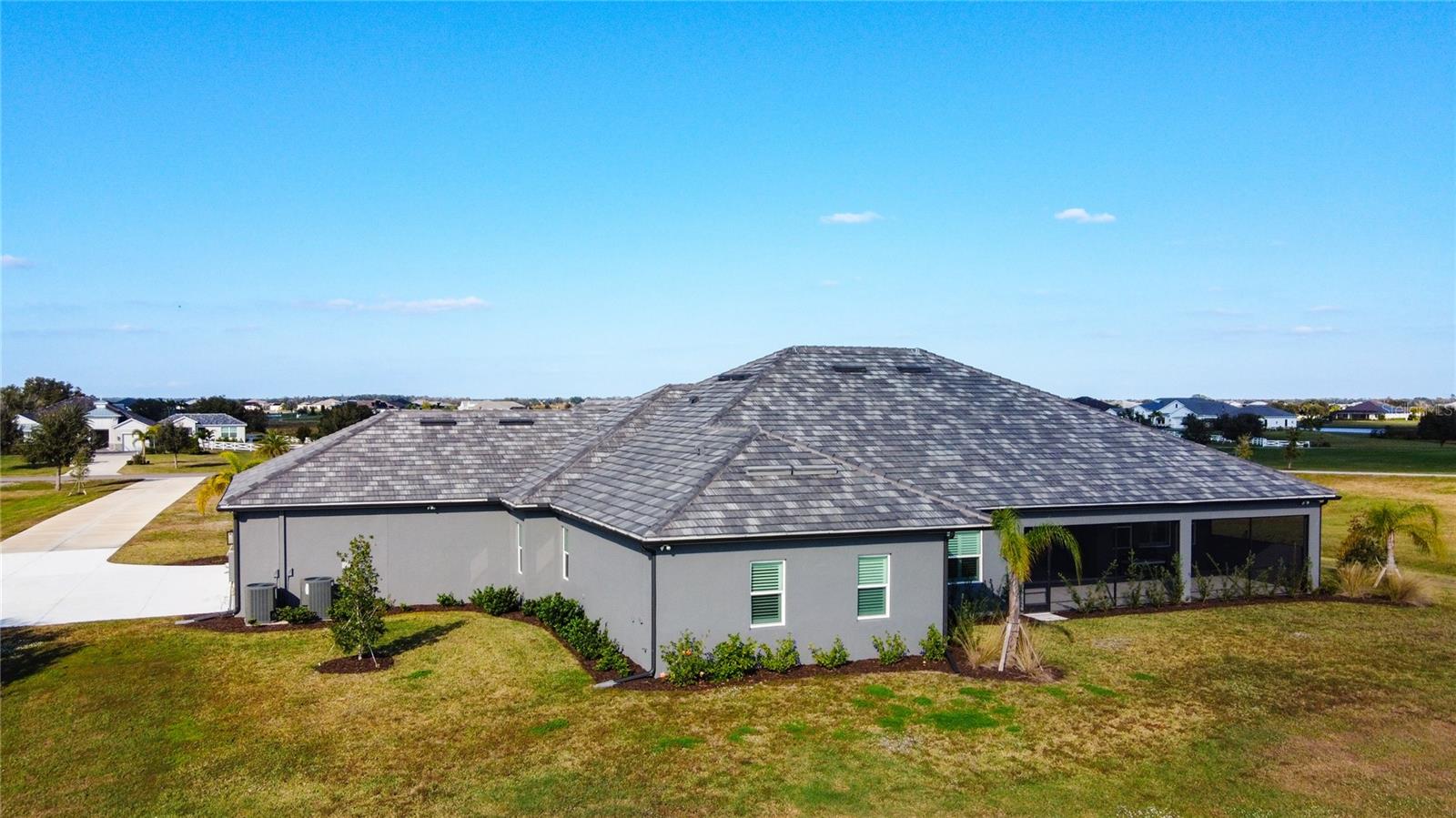 3586 RECURVE CIR — photo 60