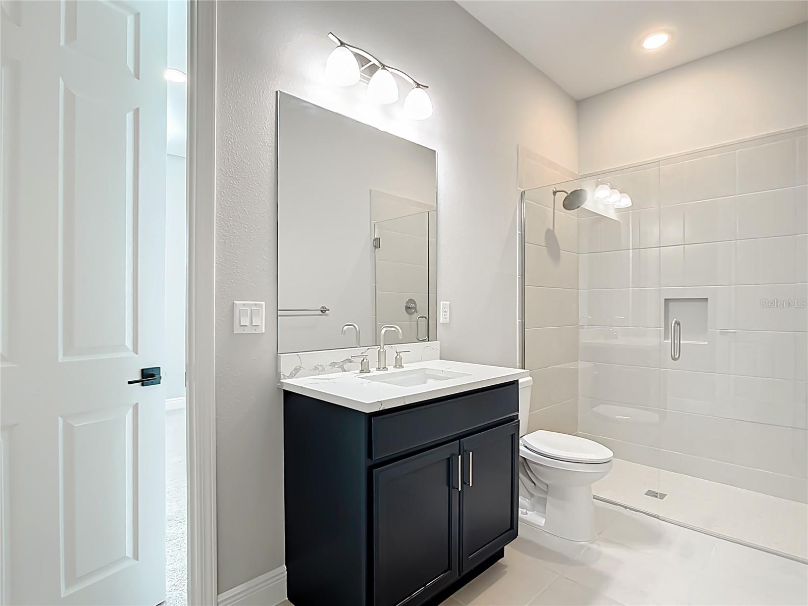 3586 RECURVE CIR — photo 43