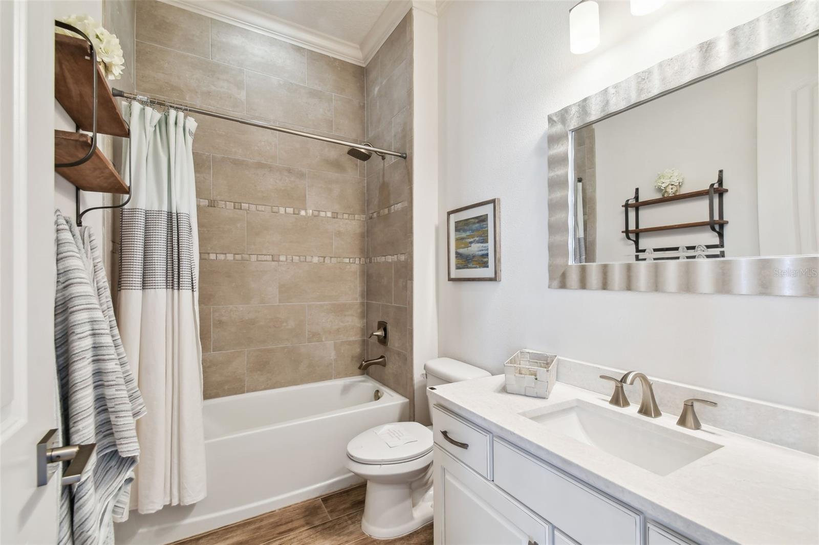 5333 LAKE VENICE DR — photo 32