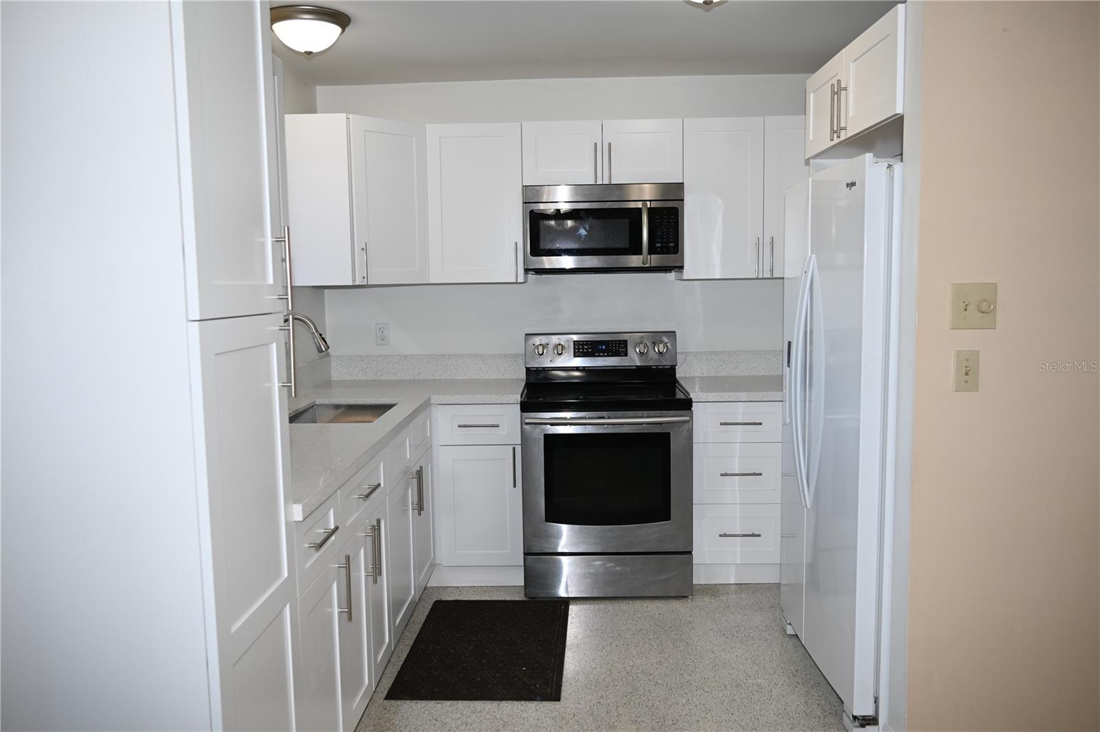 8298 FAY AVE — photo 6