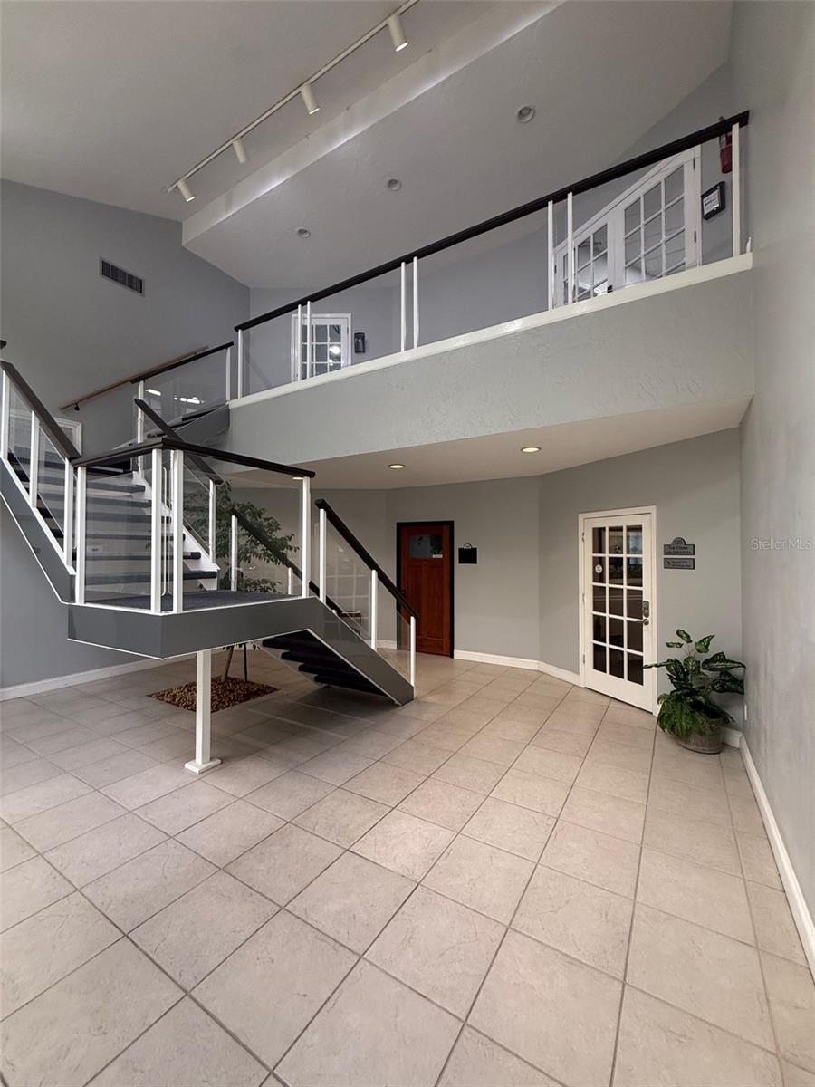 2841 EXECUTIVE DR #200 — photo 3