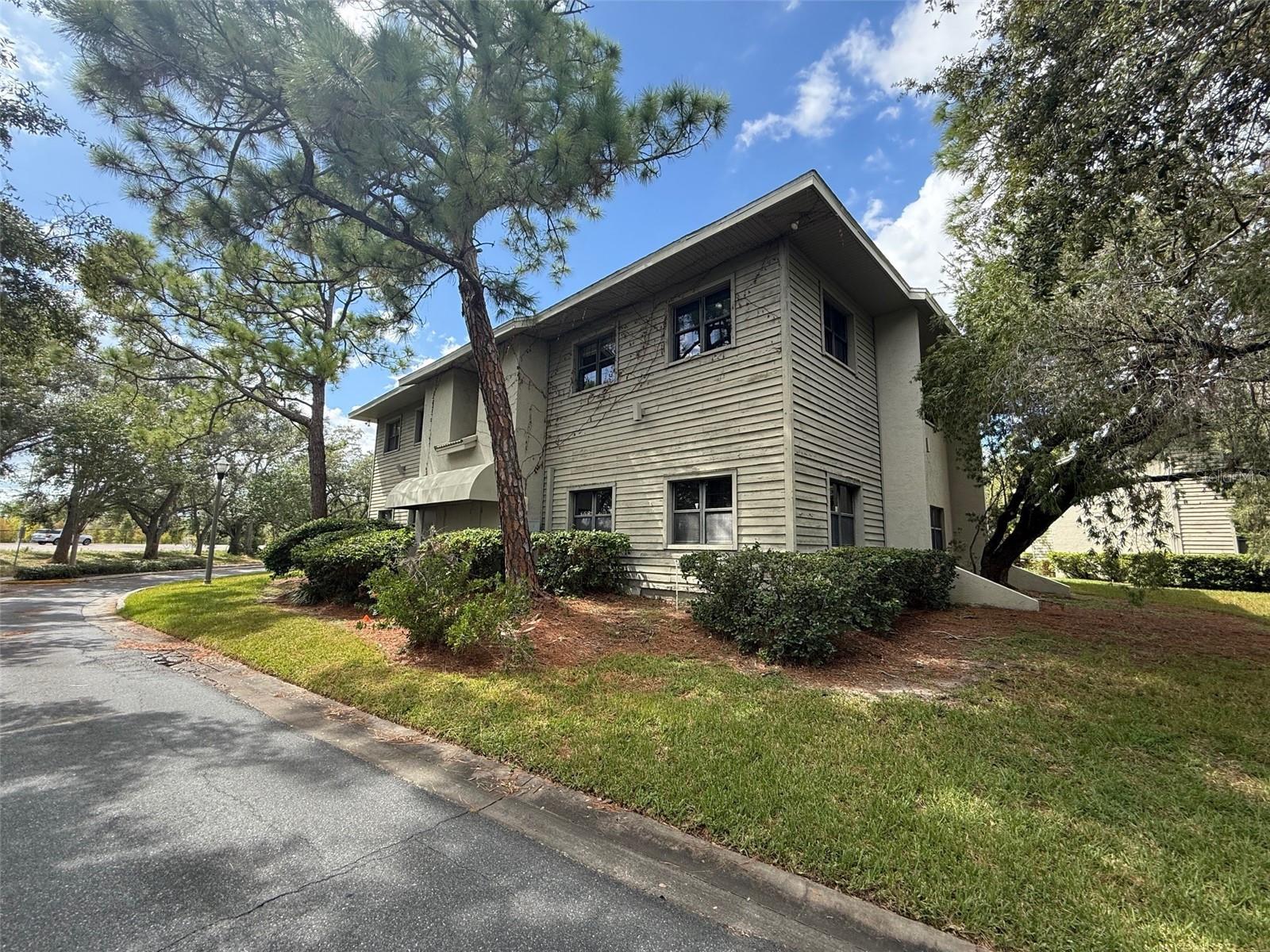 2841 EXECUTIVE DR #200 — photo 2