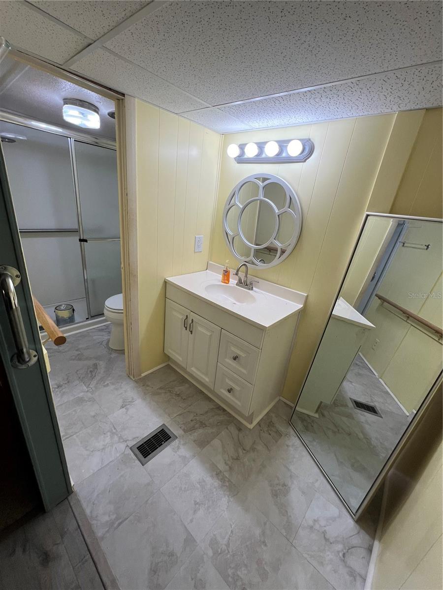 11 SHADY LN — photo 15