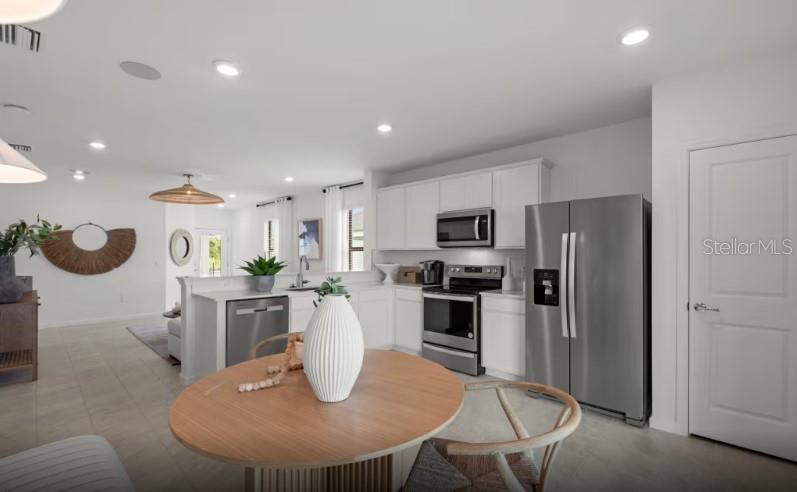 810 BALLEBY TRL — photo 3