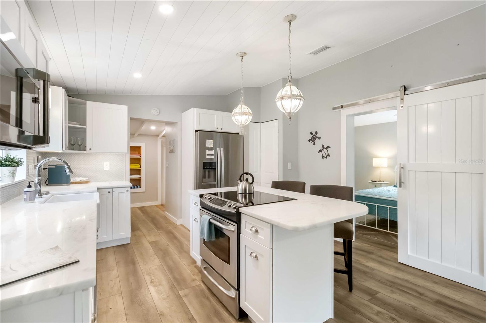 2537 ASHTON RD — photo 9
