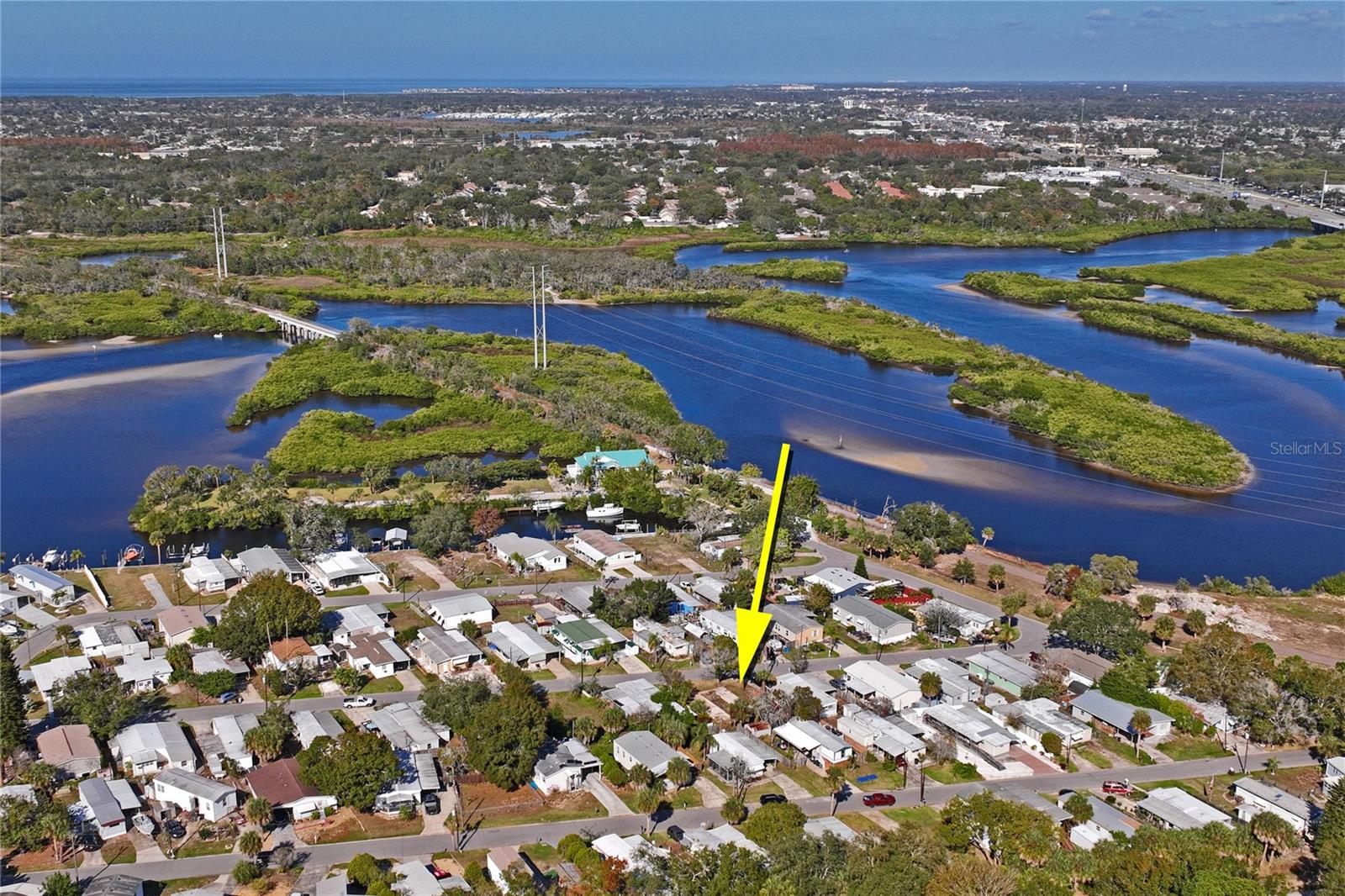 736 DRIFTWOOD LN — photo 9