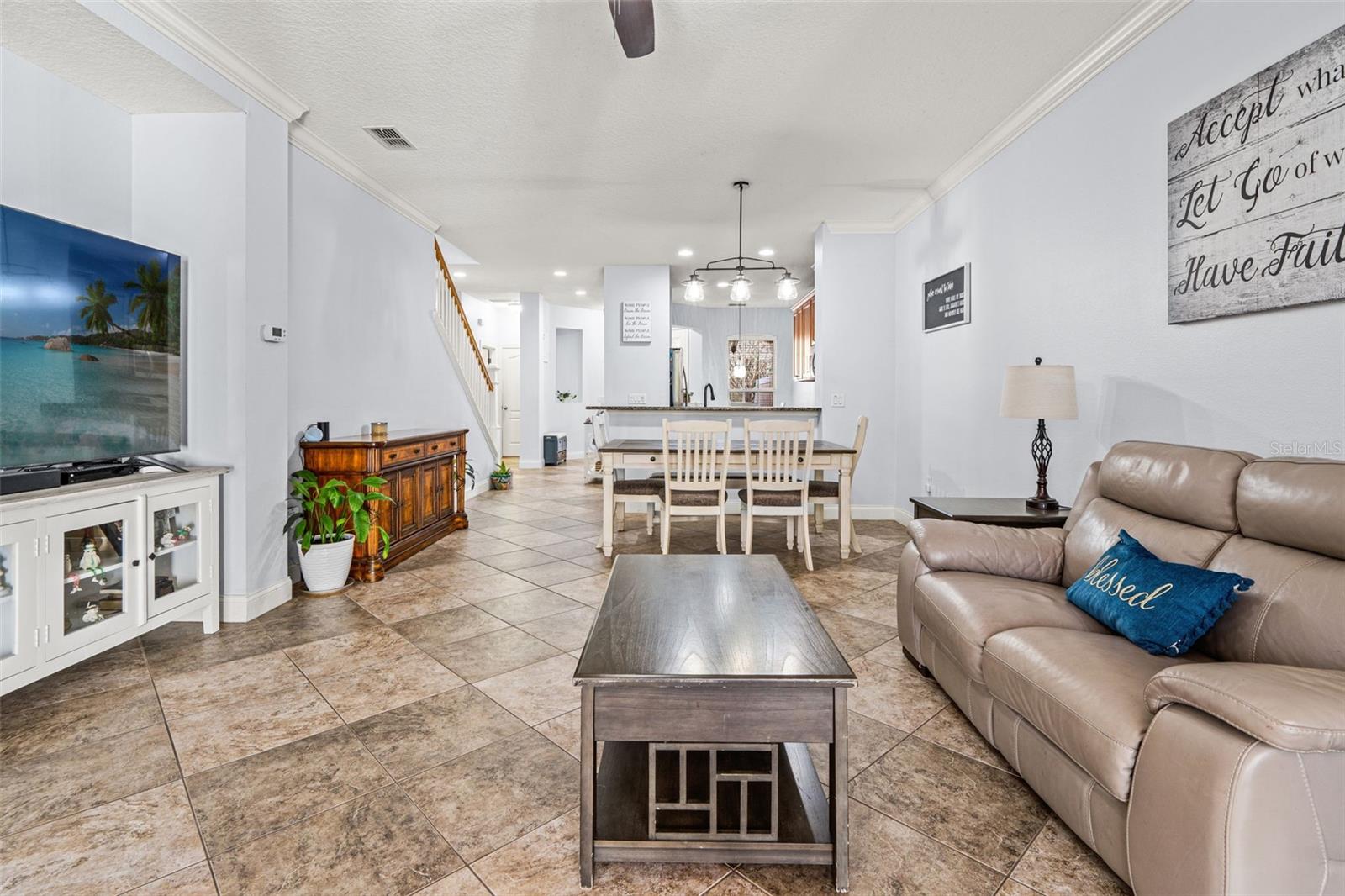 7305 GABERIA RD — photo 15
