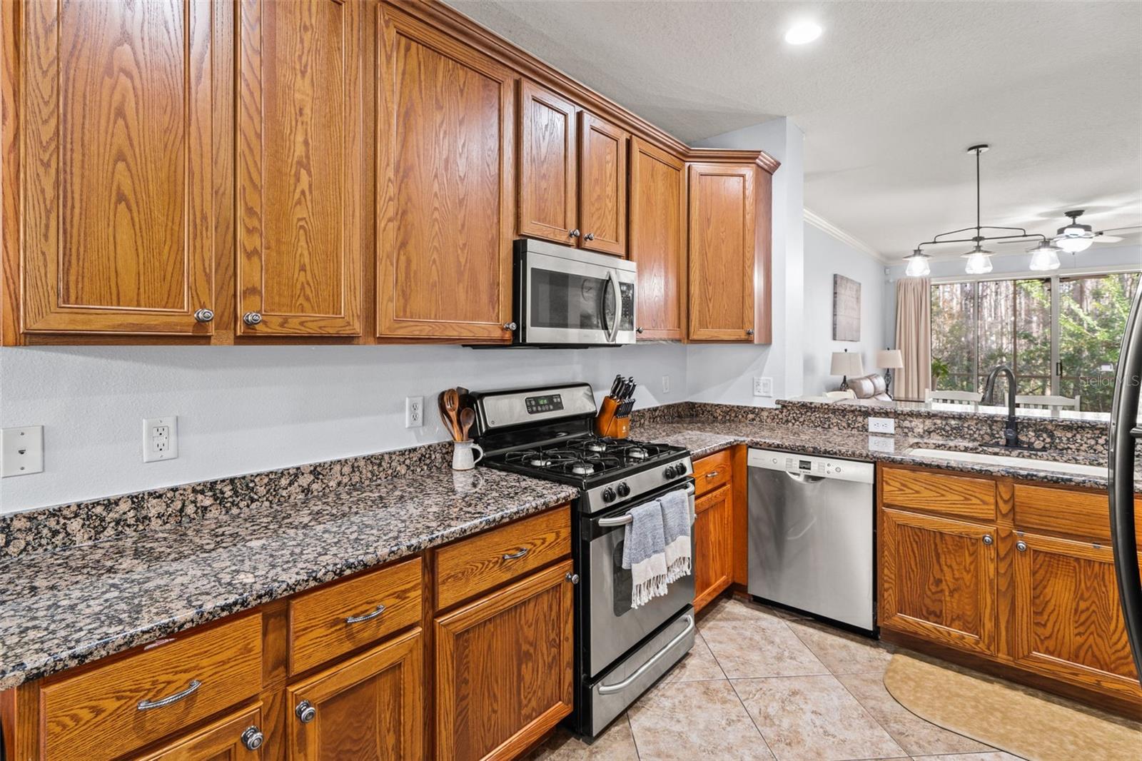 7305 GABERIA RD — photo 12