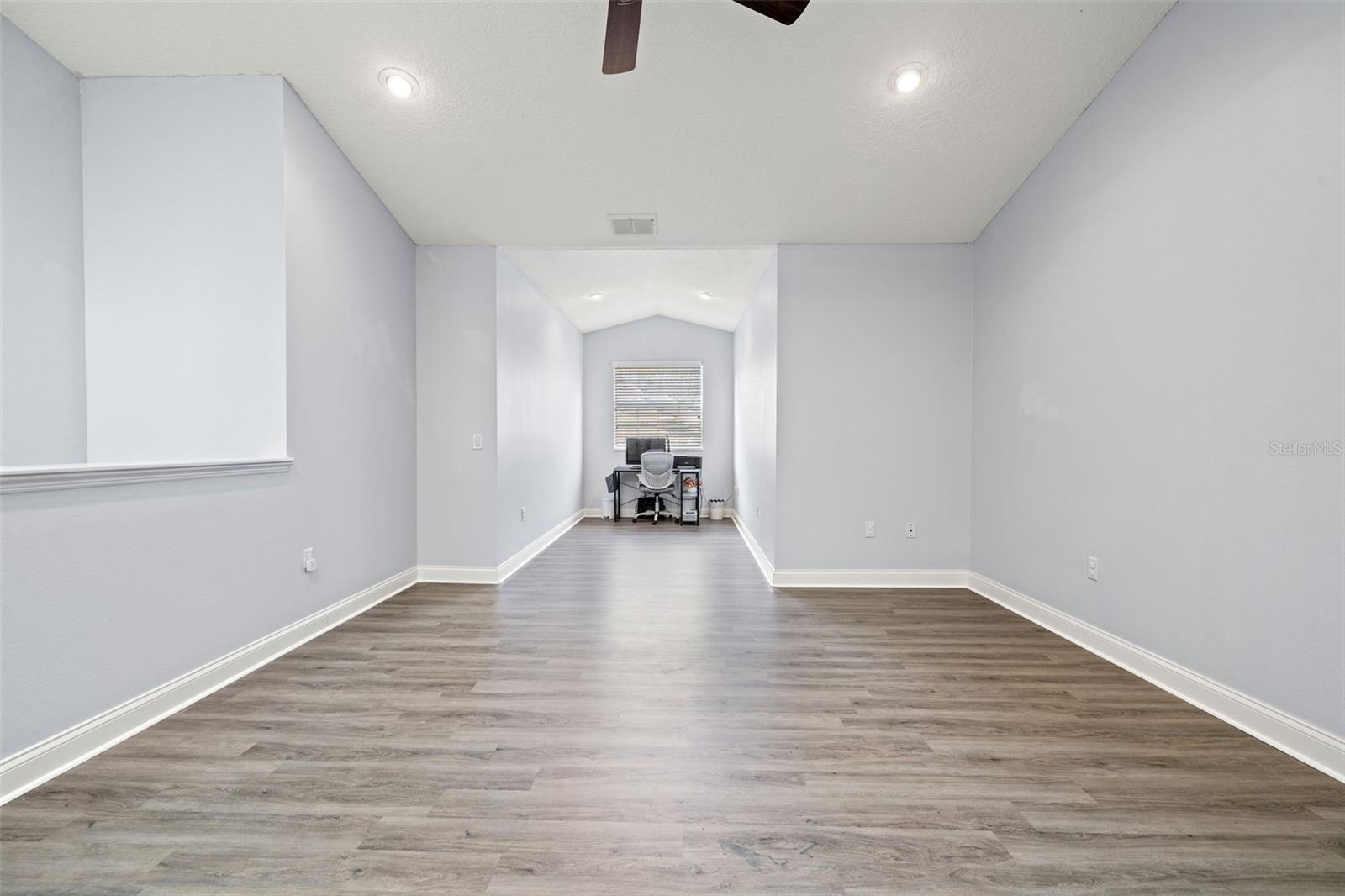 7305 GABERIA RD — photo 31