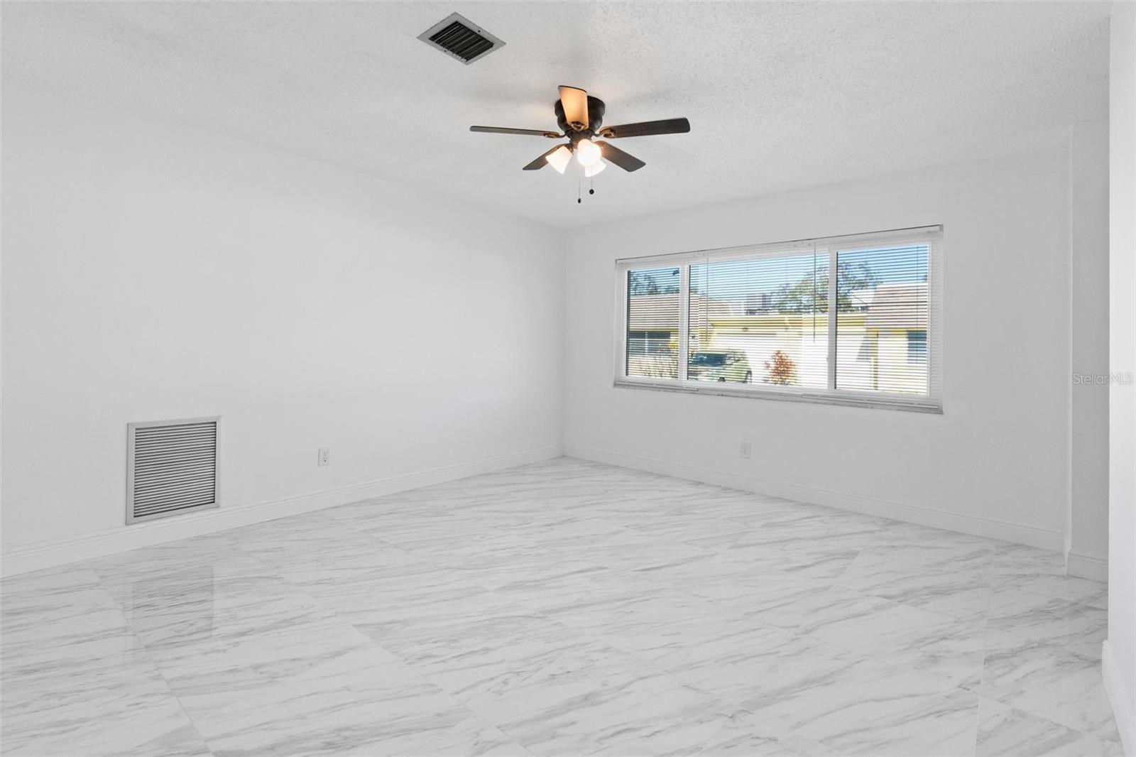 7050 VERSAILLES N — photo 12