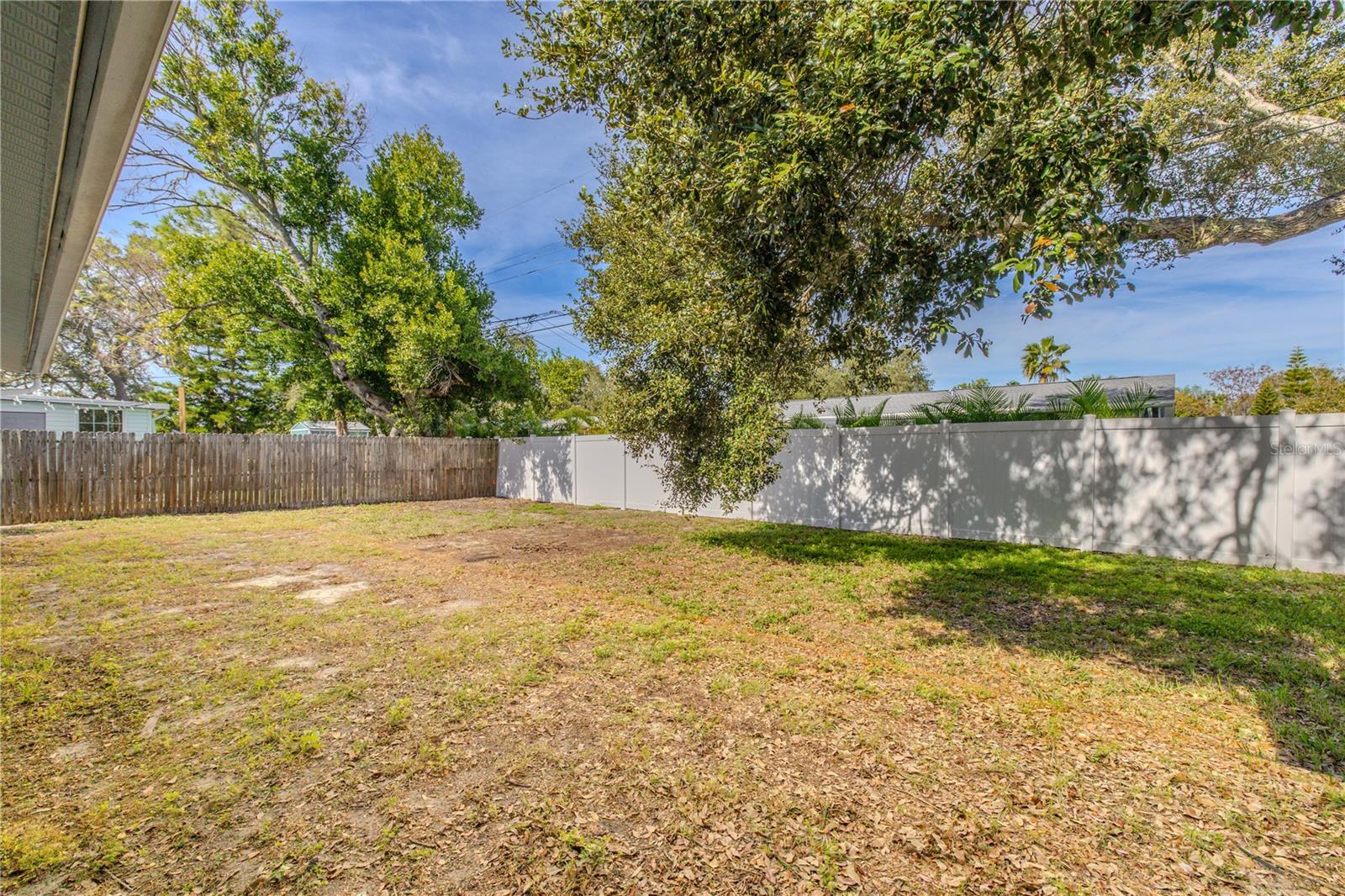 11615 PARK BLVD — photo 31
