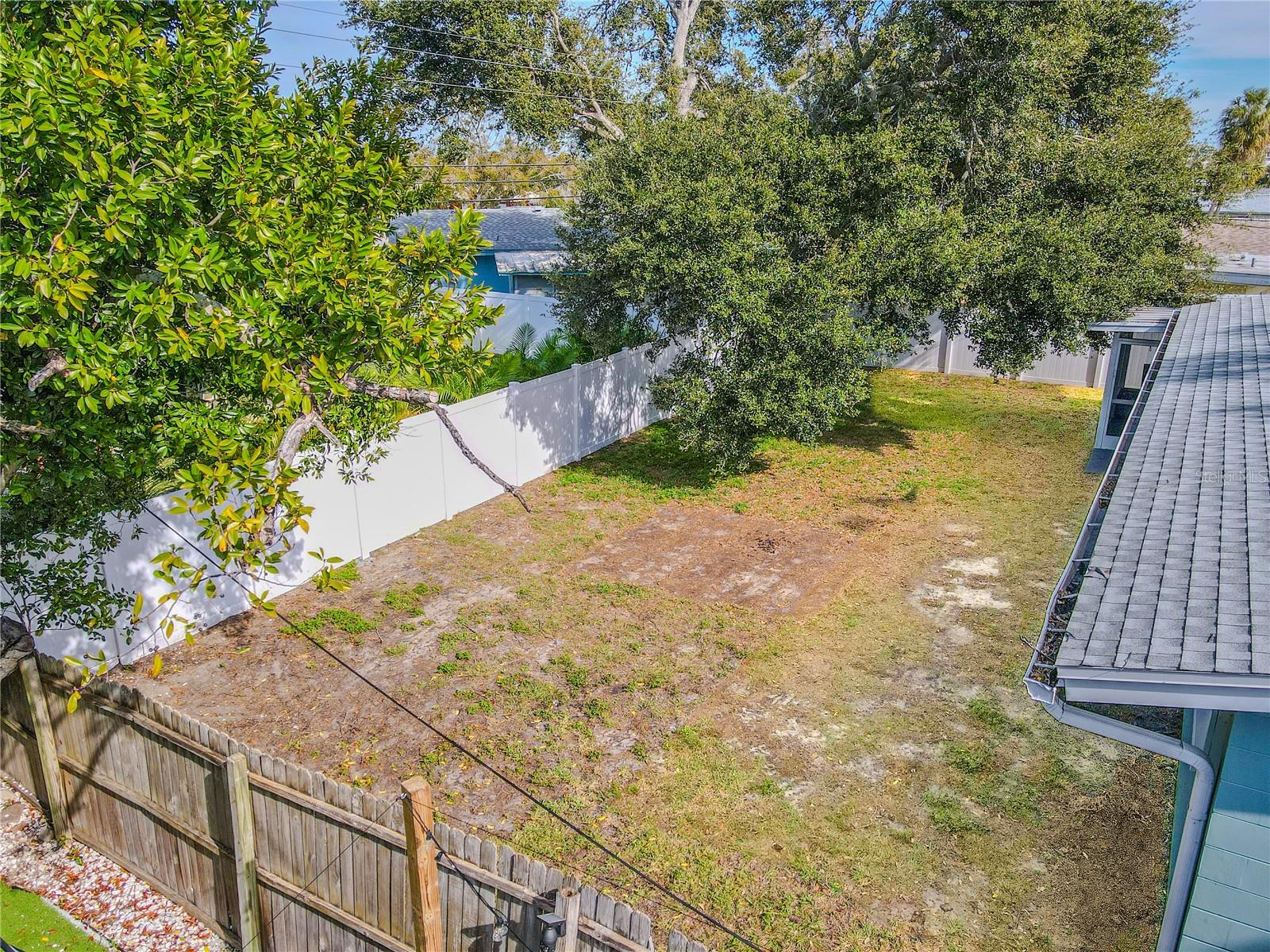 11615 PARK BLVD — photo 3