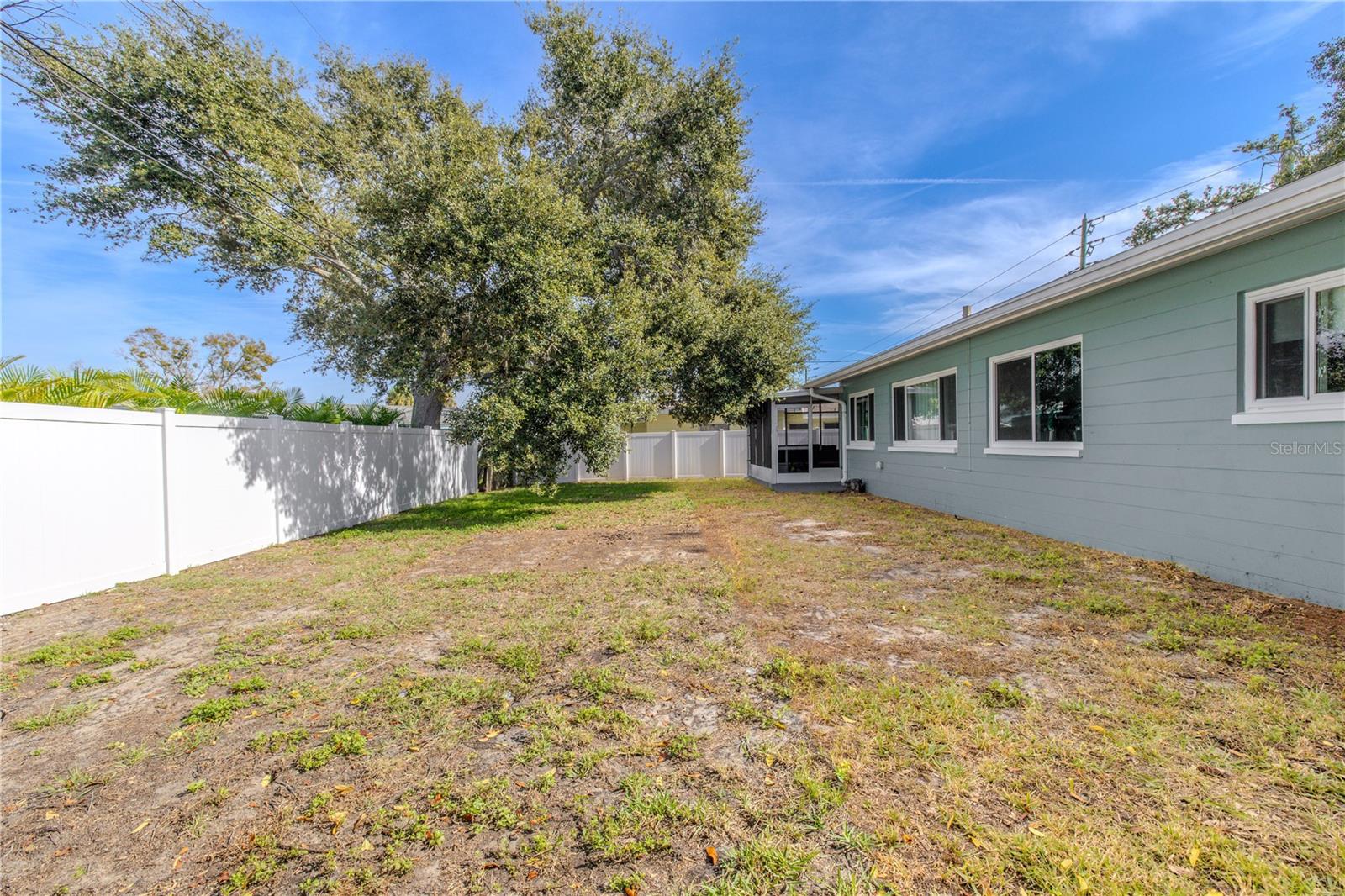 11615 PARK BLVD — photo 17