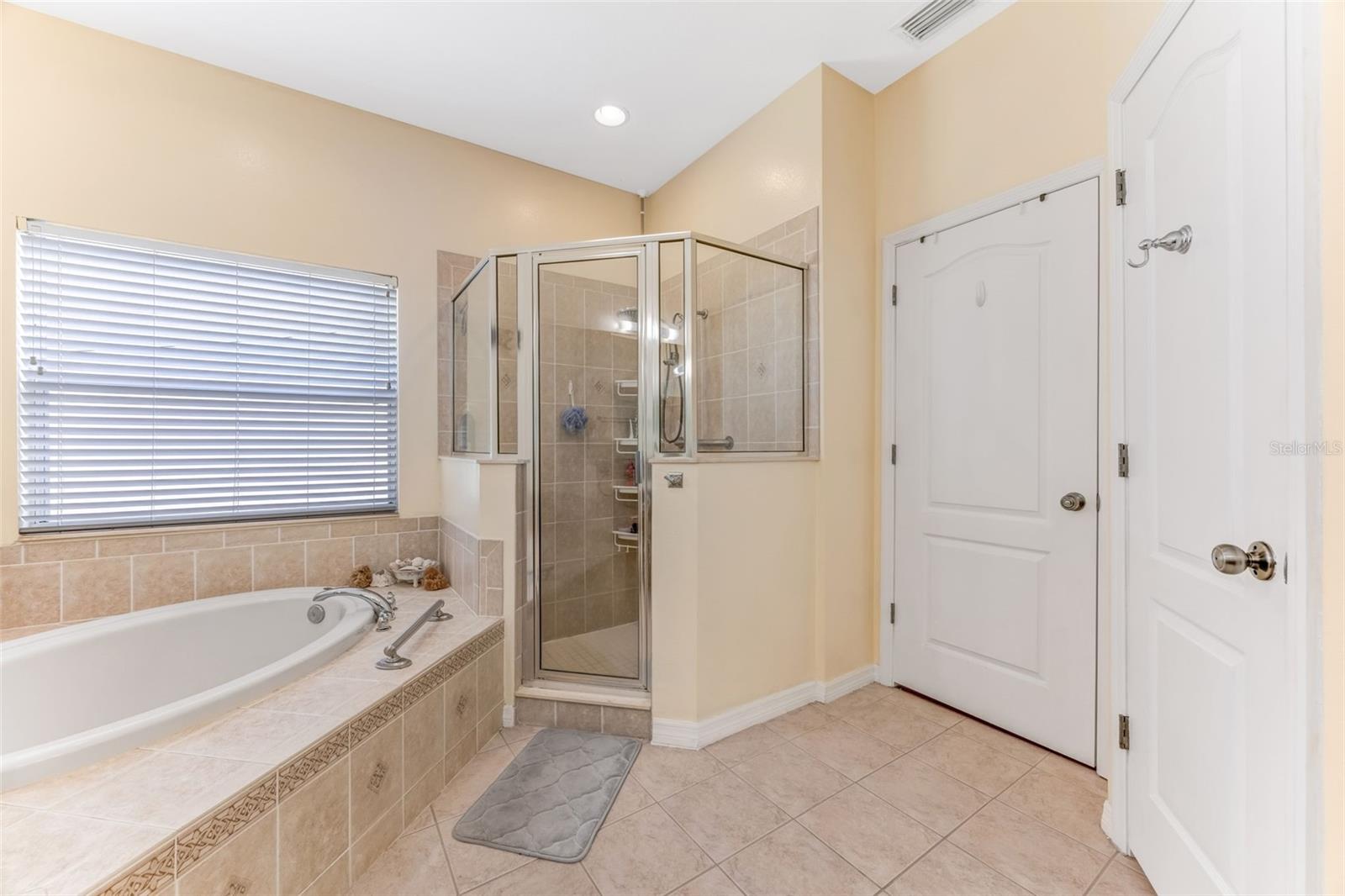 1511 BONITA BLUFF CT — photo 26