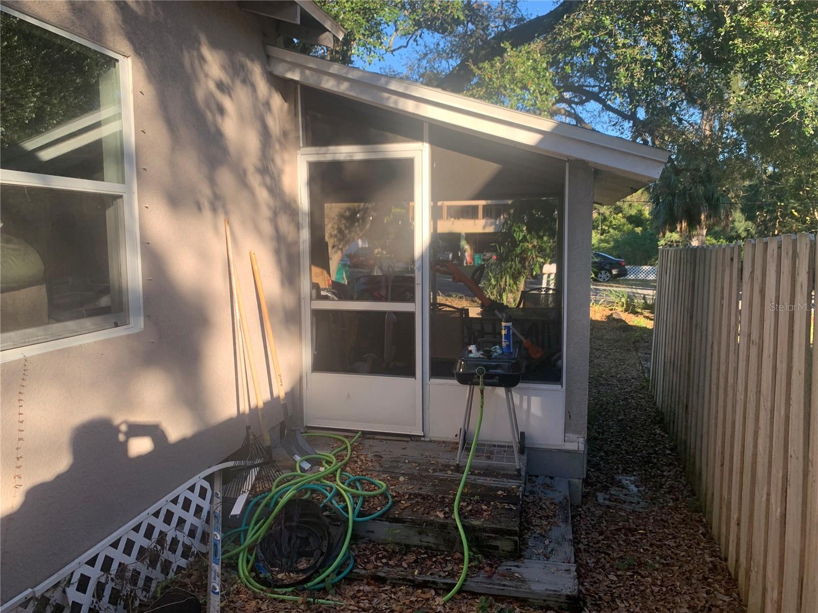 1880 SYLVAN DR — photo 14