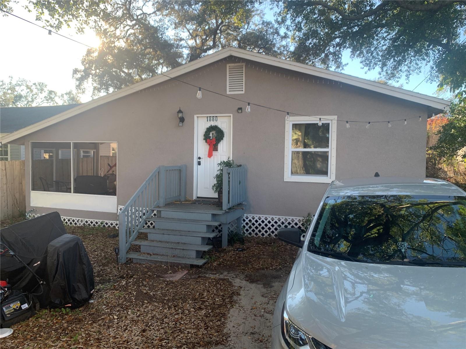 1880 SYLVAN DR — photo 2