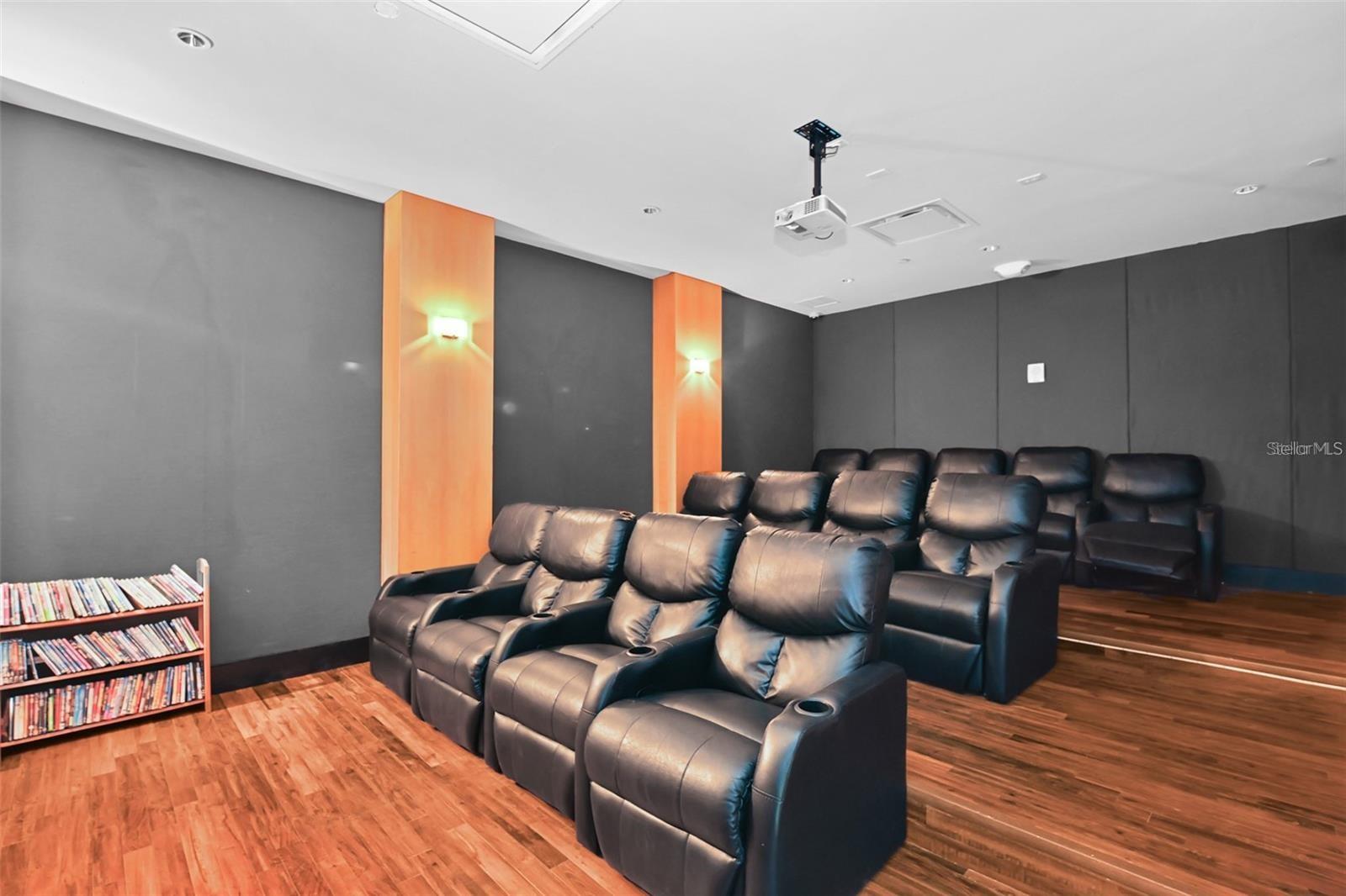 880 MANDALAY AVE #S806 — photo 44
