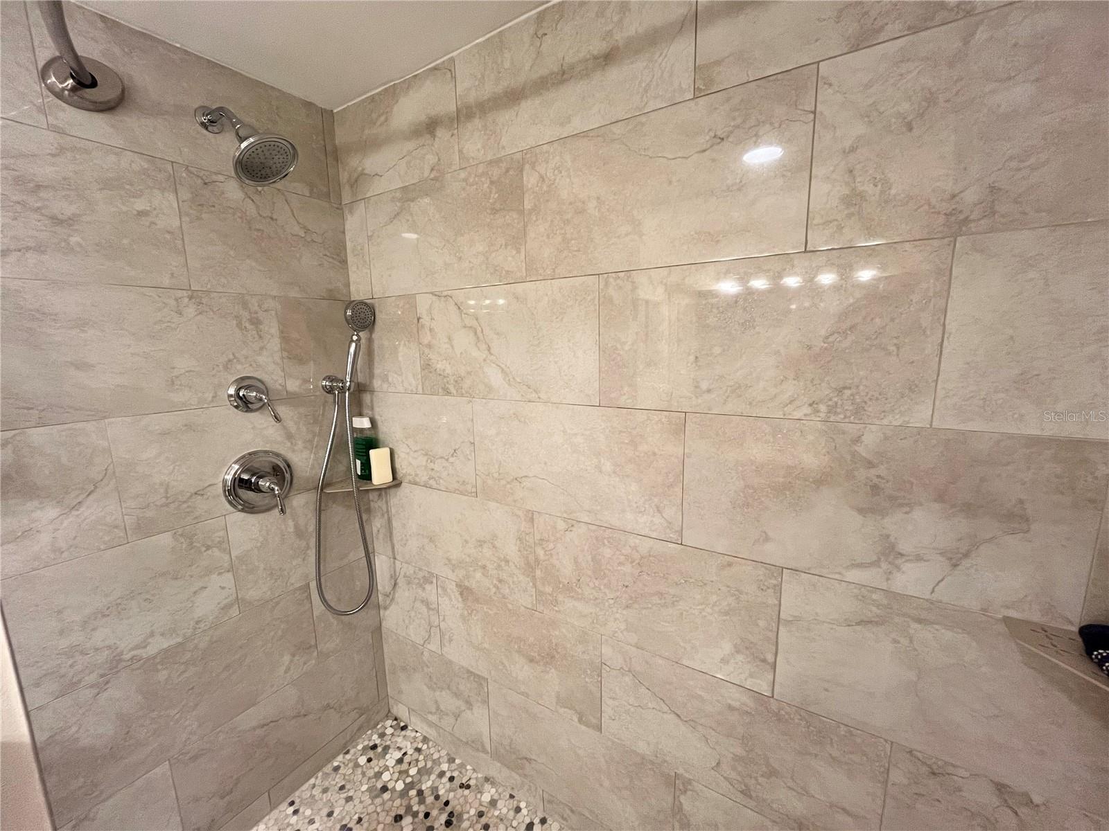 880 MANDALAY AVE #S806 — photo 25