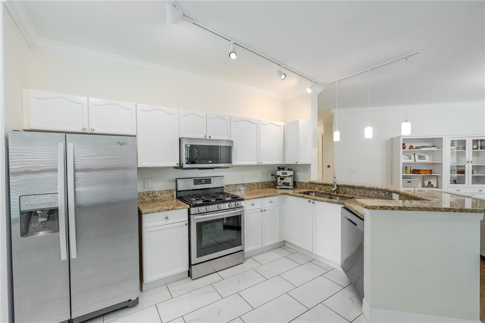 2722 VIA TIVOLI #410A — photo 10