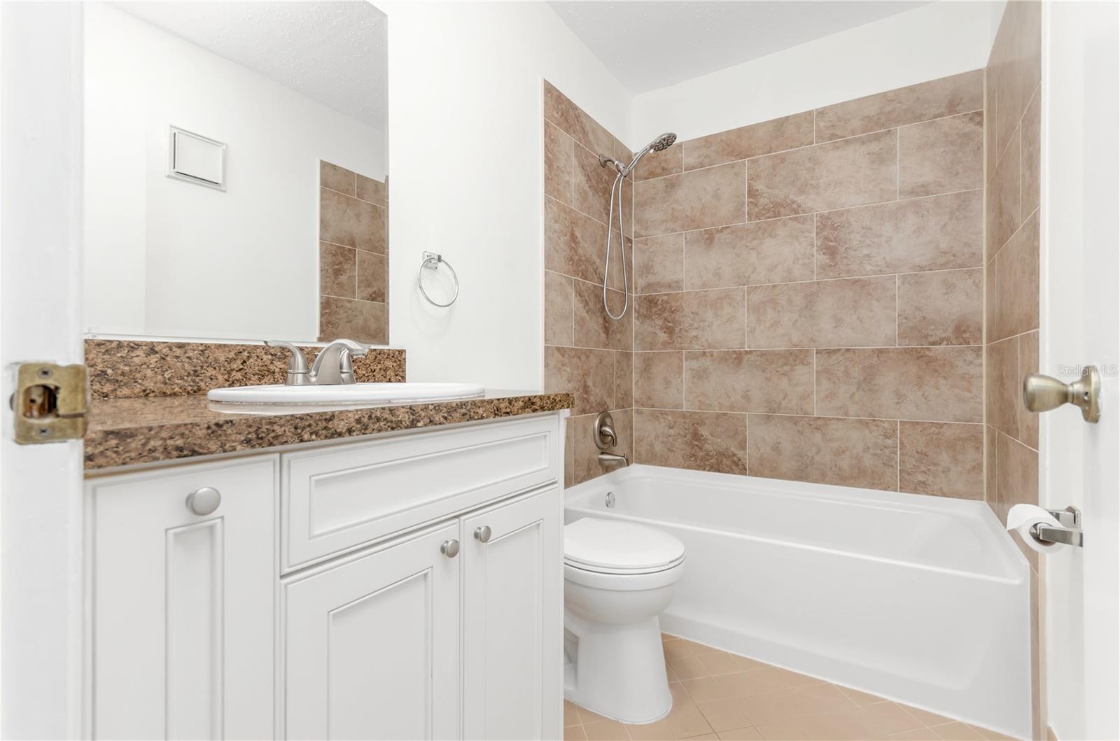 3300 FOX CHASE CIR N #231 — photo 16