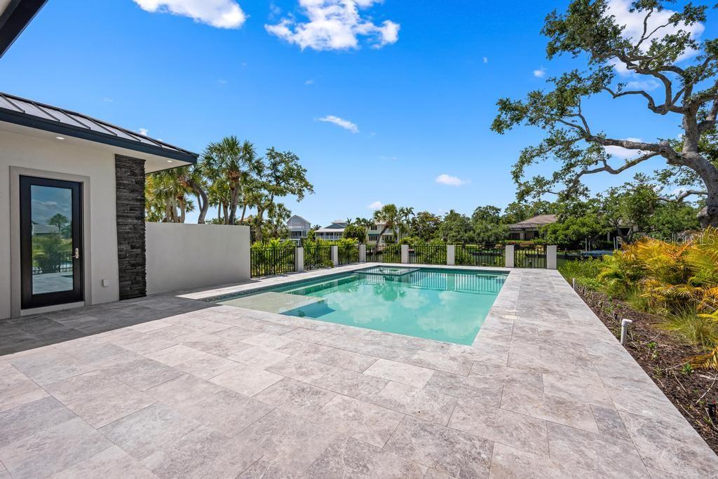 527 VENICE LN — photo 87
