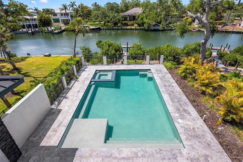 527 VENICE LN — photo 81