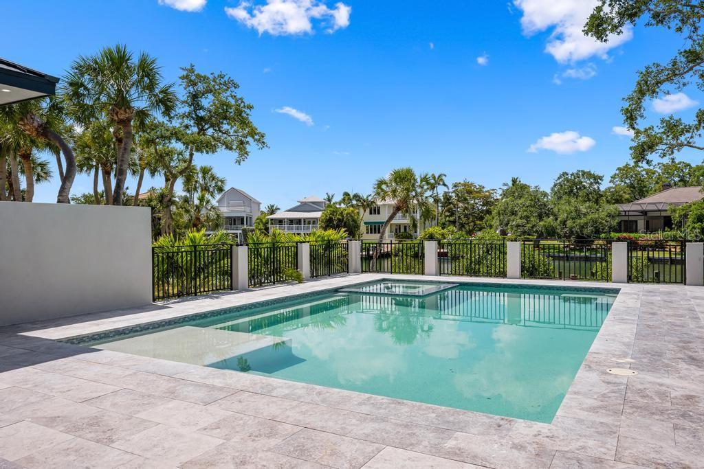 527 VENICE LN — photo 88