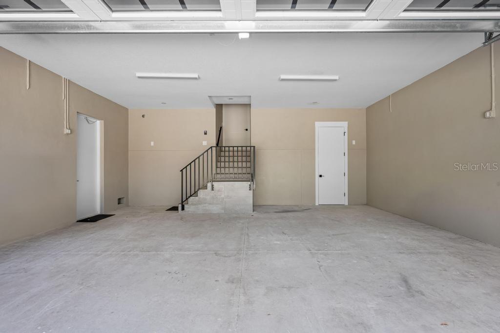 527 VENICE LN — photo 100