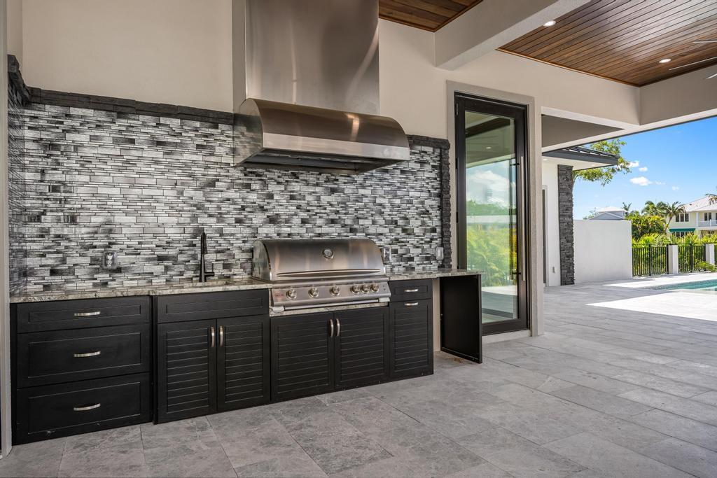 527 VENICE LN — photo 85