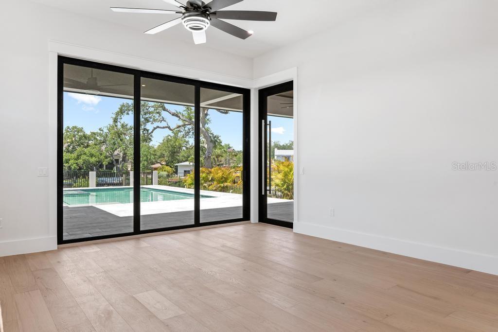 527 VENICE LN — photo 27
