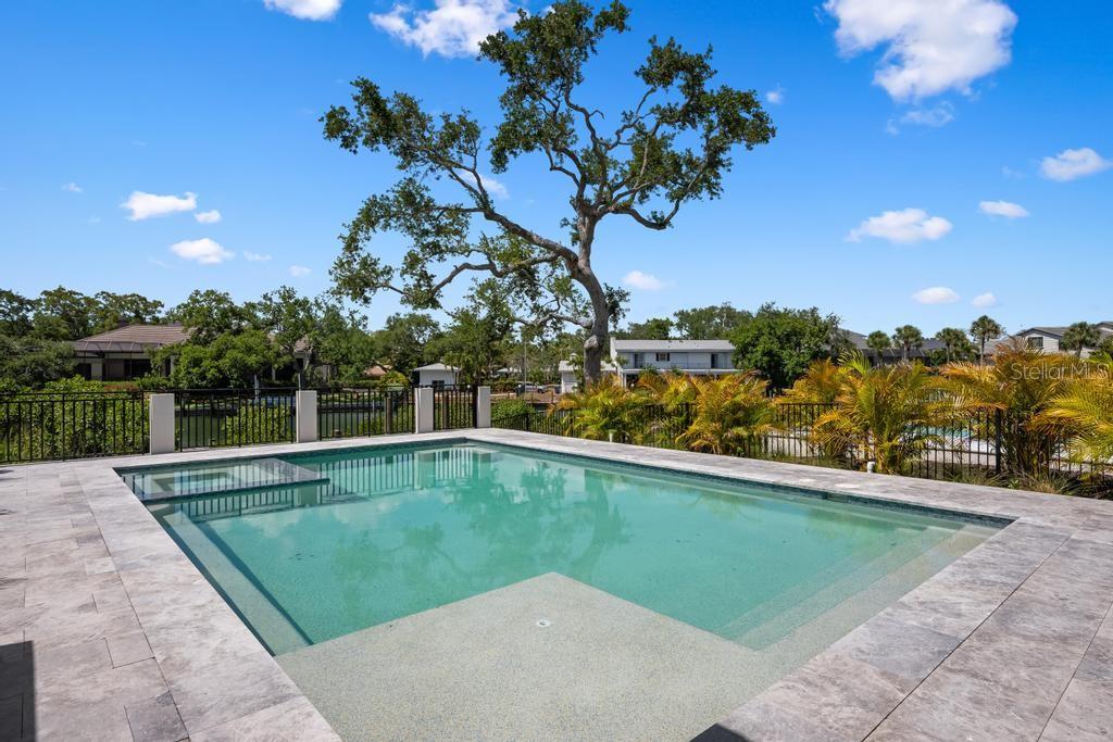 527 VENICE LN — photo 90