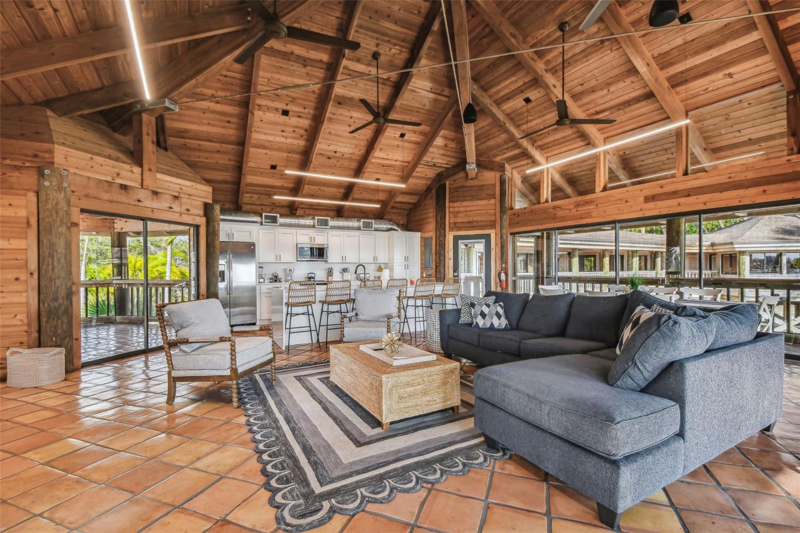 7147 LA LENAIRE DR — photo 4