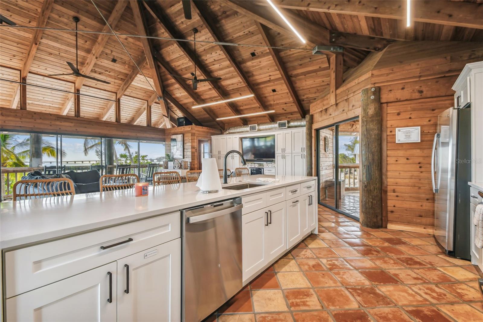 7147 LA LENAIRE DR — photo 15